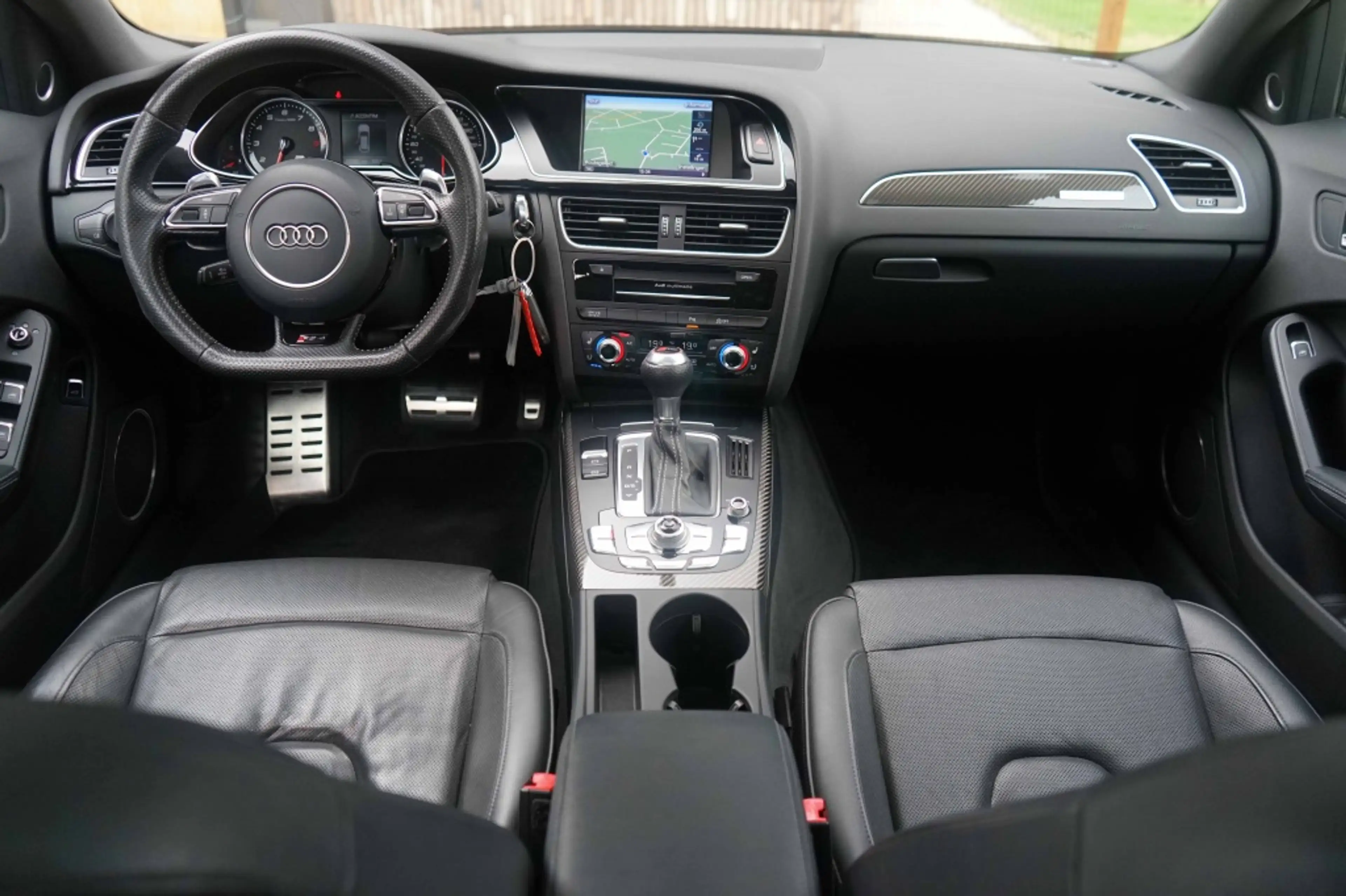 Audi RS4 Avant 4.2 FSI V8 Quattro Pano/B&O/Carbon/KW-V3/450 — photo 16