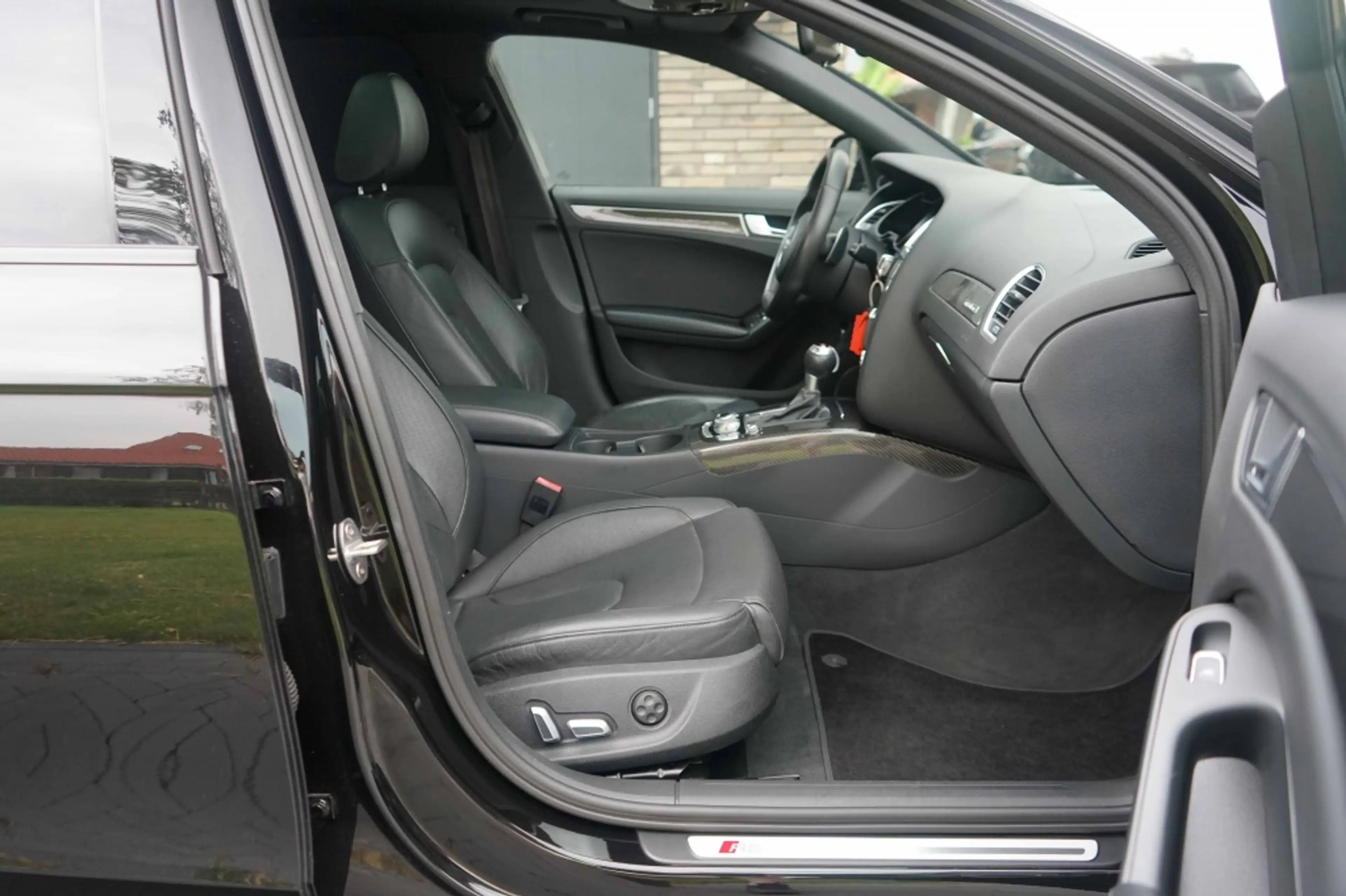 Audi RS4 Avant 4.2 FSI V8 Quattro Pano/B&O/Carbon/KW-V3/450 — photo 41