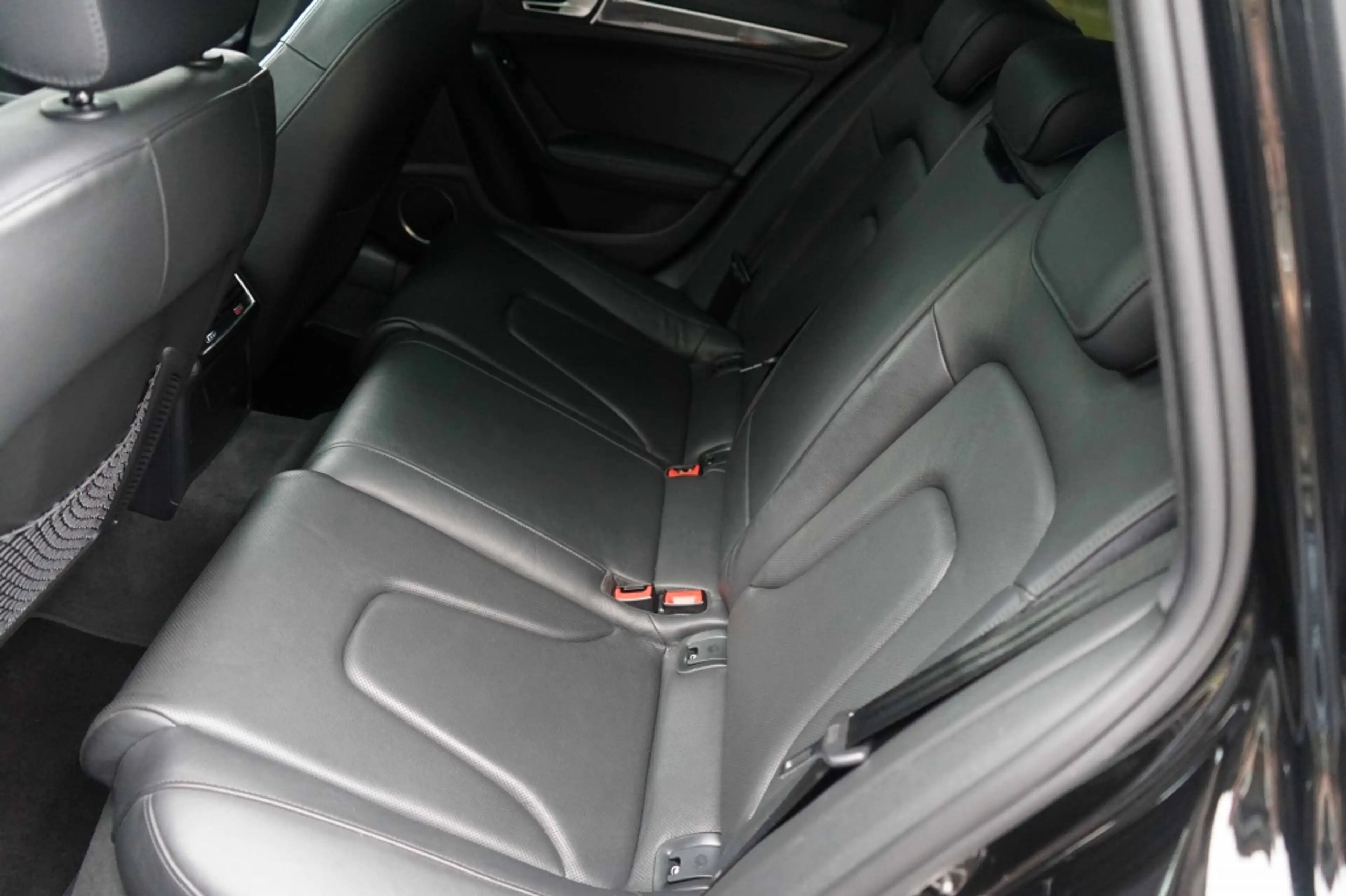 Audi RS4 Avant 4.2 FSI V8 Quattro Pano/B&O/Carbon/KW-V3/450 — photo 40