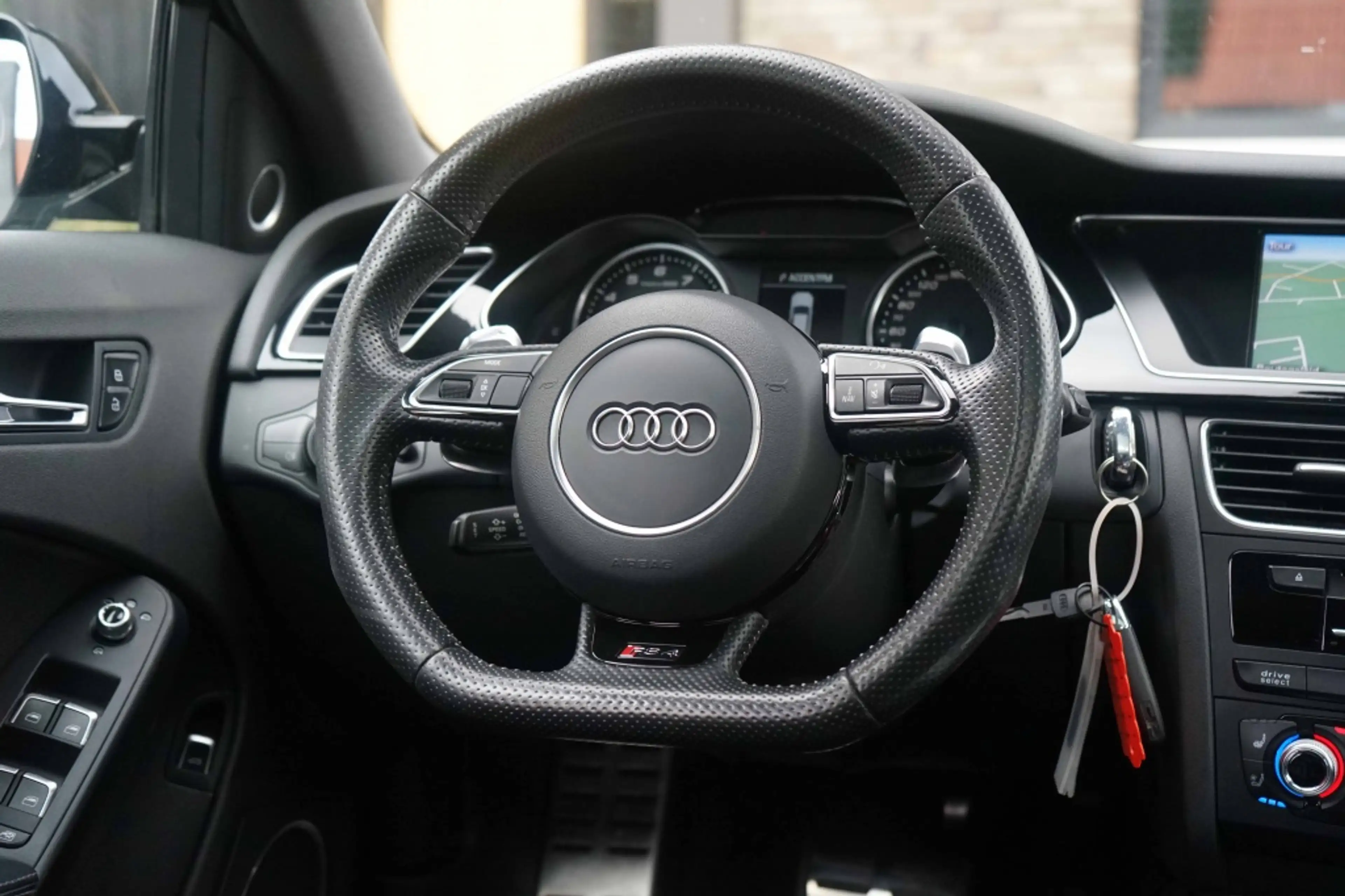 Audi RS4 Avant 4.2 FSI V8 Quattro Pano/B&O/Carbon/KW-V3/450 — photo 17