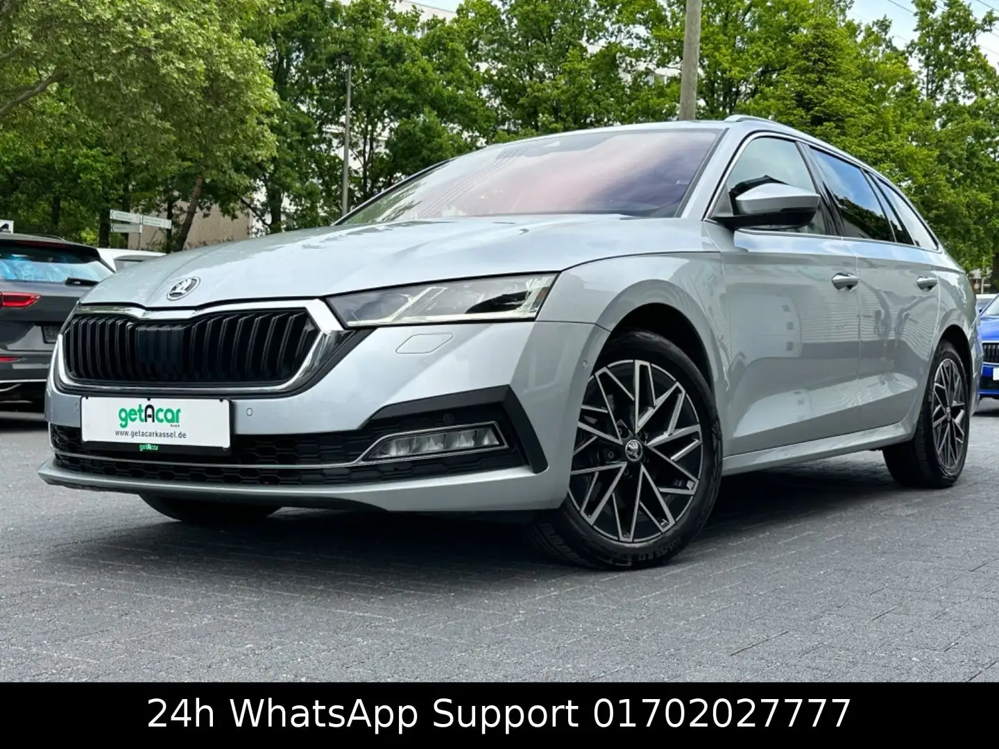 Skoda Octavia Combi Style 4x4*VOLL*PANO*HEAD UP*AHK* Plateado - 1