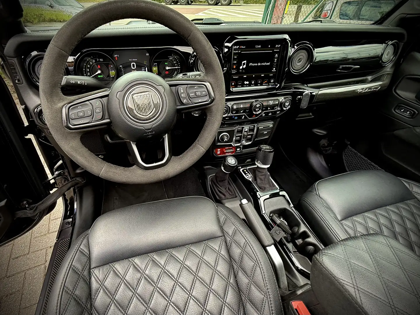 Jeep Wrangler PHEV 2.0 Turbo 4xe Rubicon BRUTE ! SKY ON TOUCH ! Gris - 2