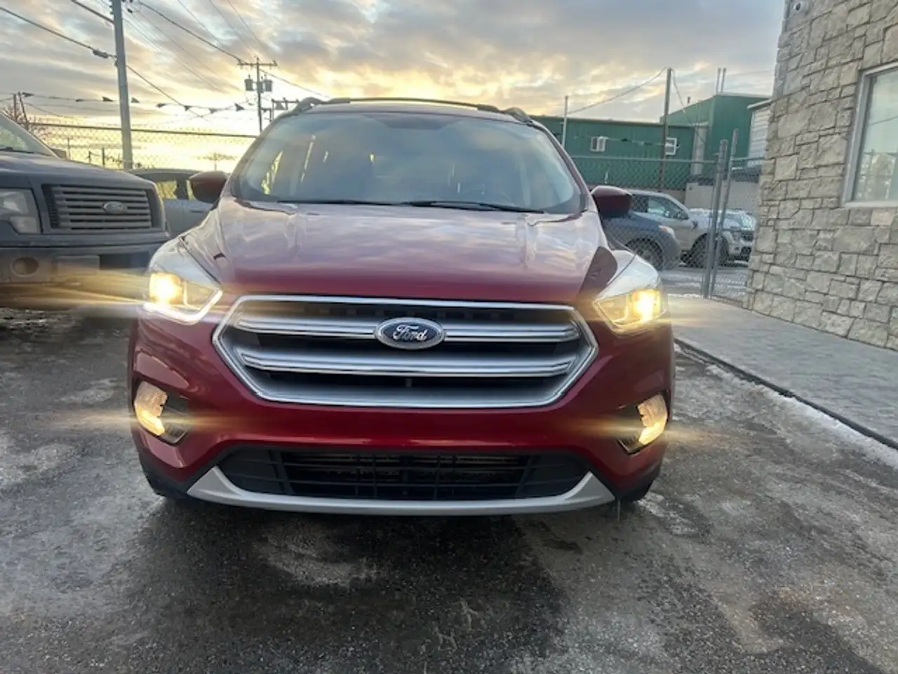Ford Escape снимка Ford Escape