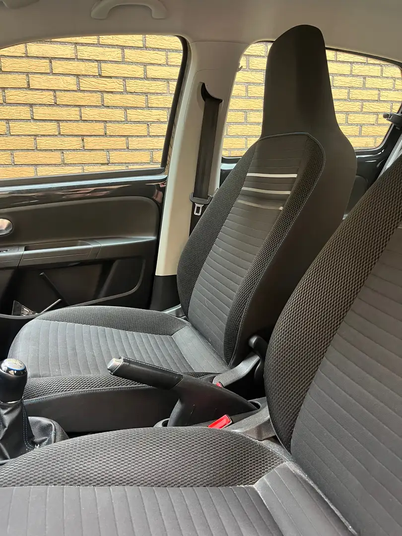 Volkswagen up! up! 1.0 Cup up! BlueM. Zwart - 2