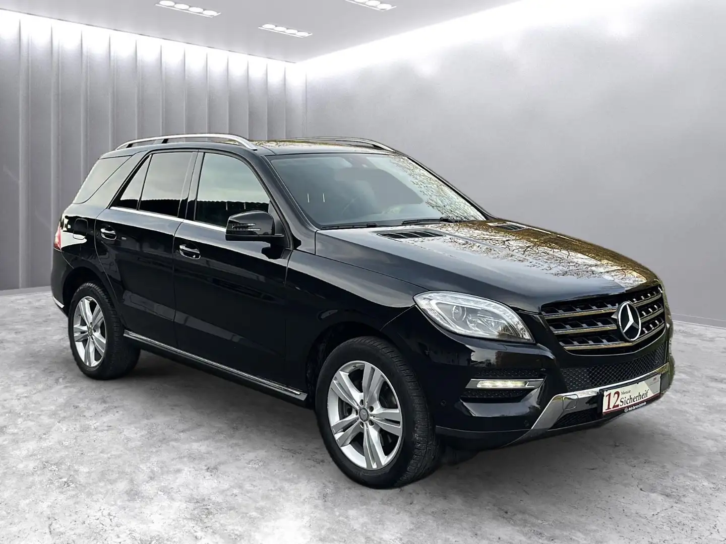 Mercedes-Benz ML 350 *2.Hand/Lückenlos bei Mercedes/Pano* Schwarz - 1