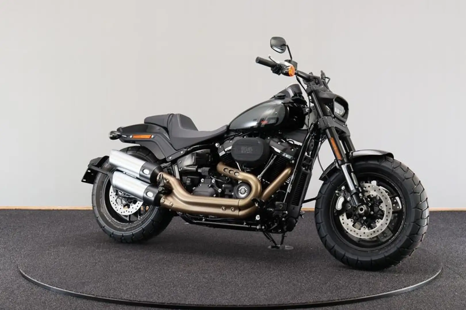Harley-Davidson Fat Bob FXFBS 114 Vivid Black Сірий - 1