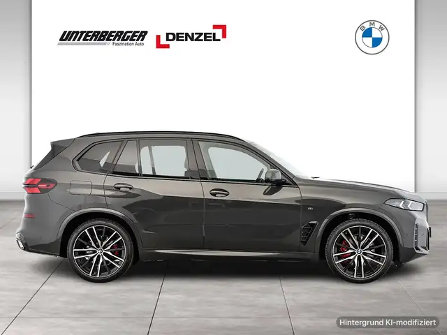 BMW X5 view 4