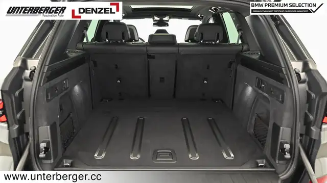 BMW X5 view 16