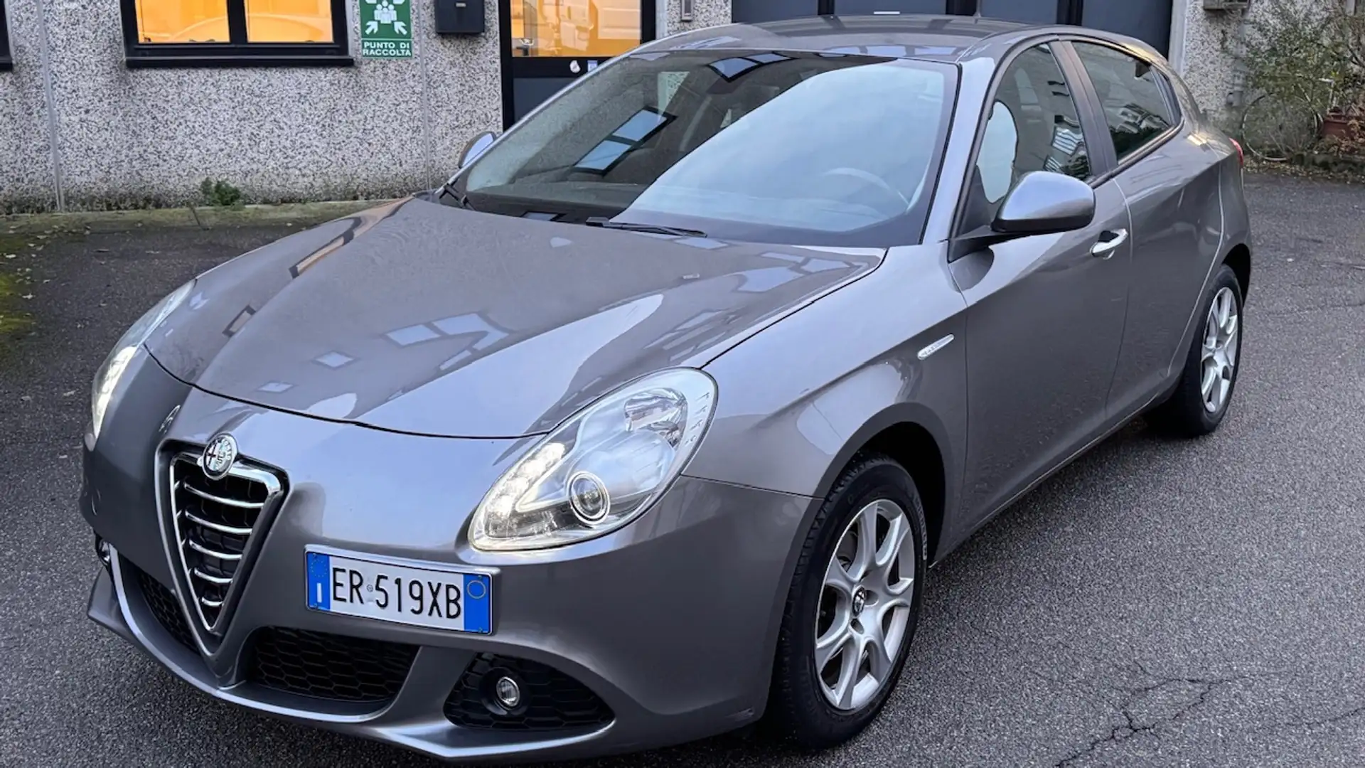 Alfa Romeo Giulietta Giulietta III 2013 1.4 t. Distinctive 120cv Gris - 1