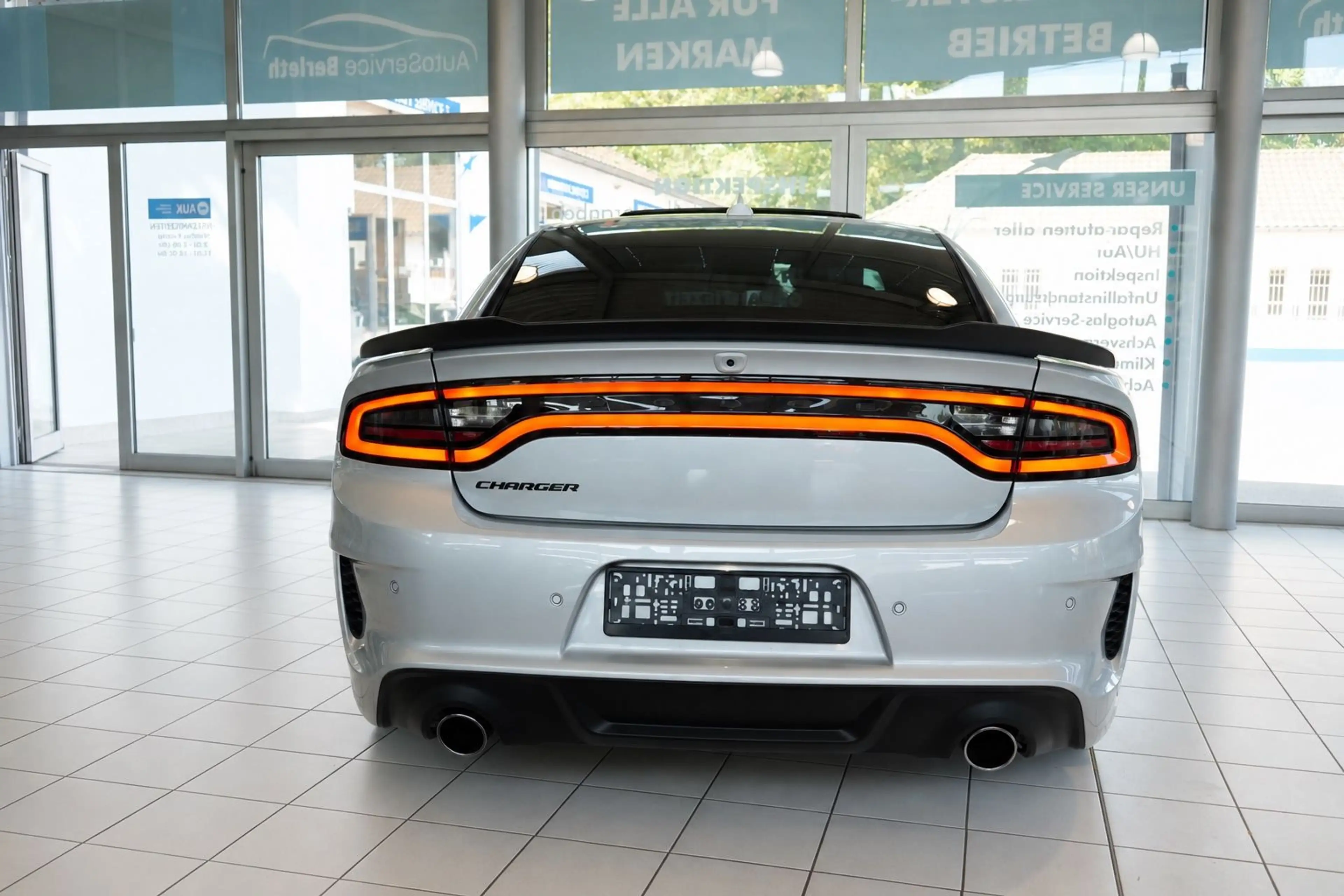 Dodge Charger SRT Scat Pack Widebody 6.4l V8 — photo 5