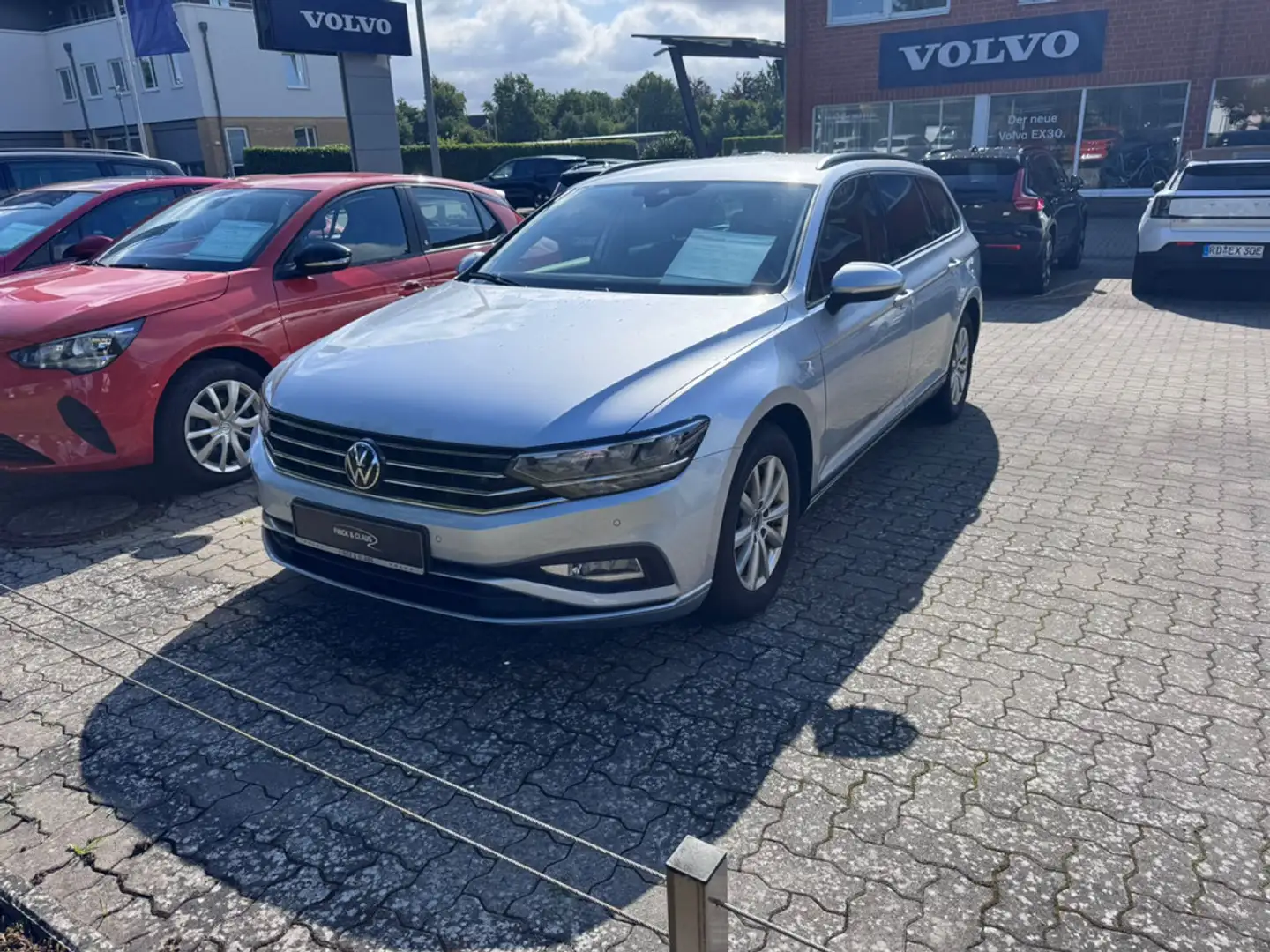 Volkswagen Passat Variant 2.0 TDI NAVI ACC FACEL. LED Argento - 2