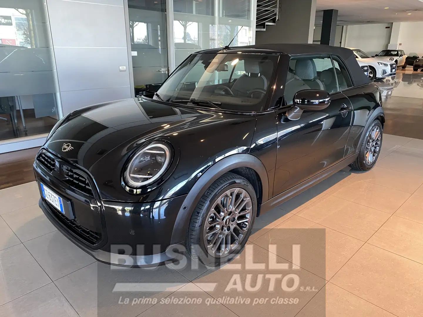 MINI Cooper Cabrio C CLASSIC PACCHETTO S, AUTOMATICA Noir - 2