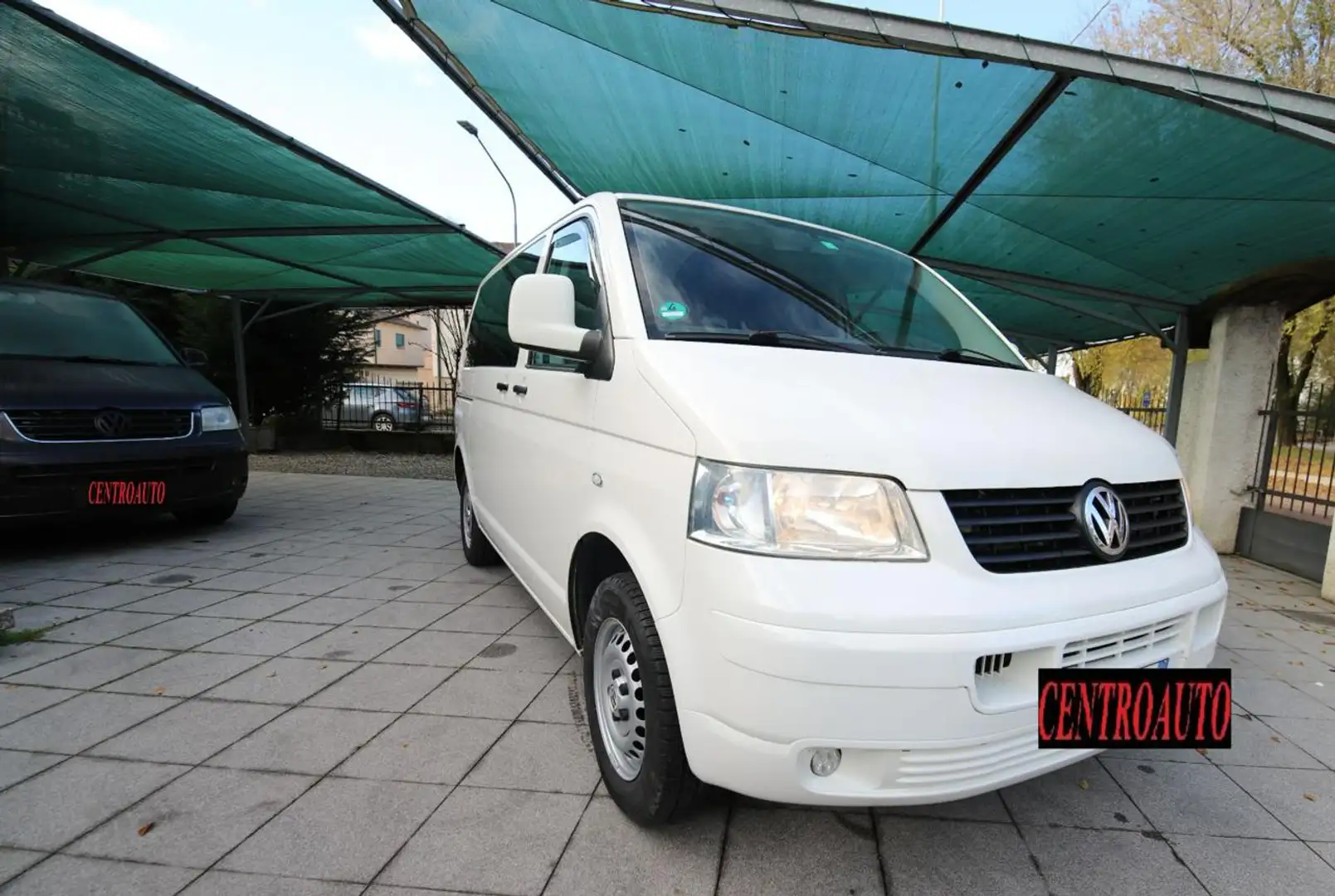 Volkswagen T5 Transporter VW T5 2.5tdi 131cv 9Posti Klima Bianco - 1