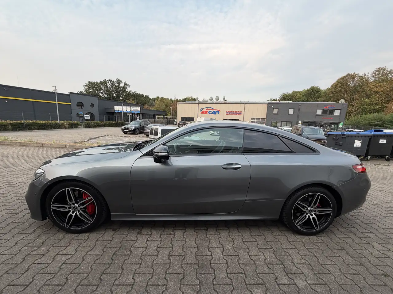 Mercedes-Benz E 220