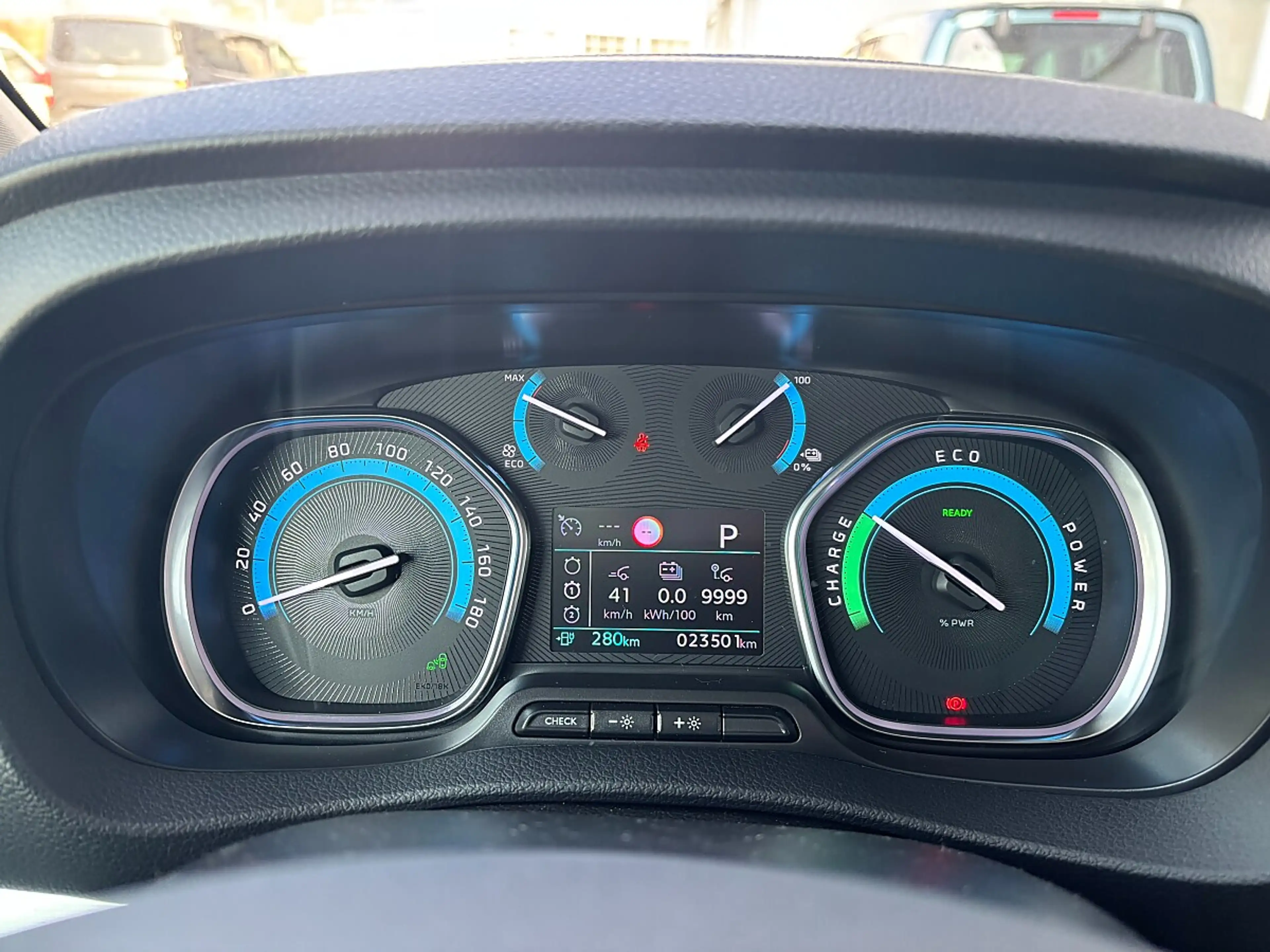 Fiat Ulysse Batterie 75kWh Lounge — photo 12
