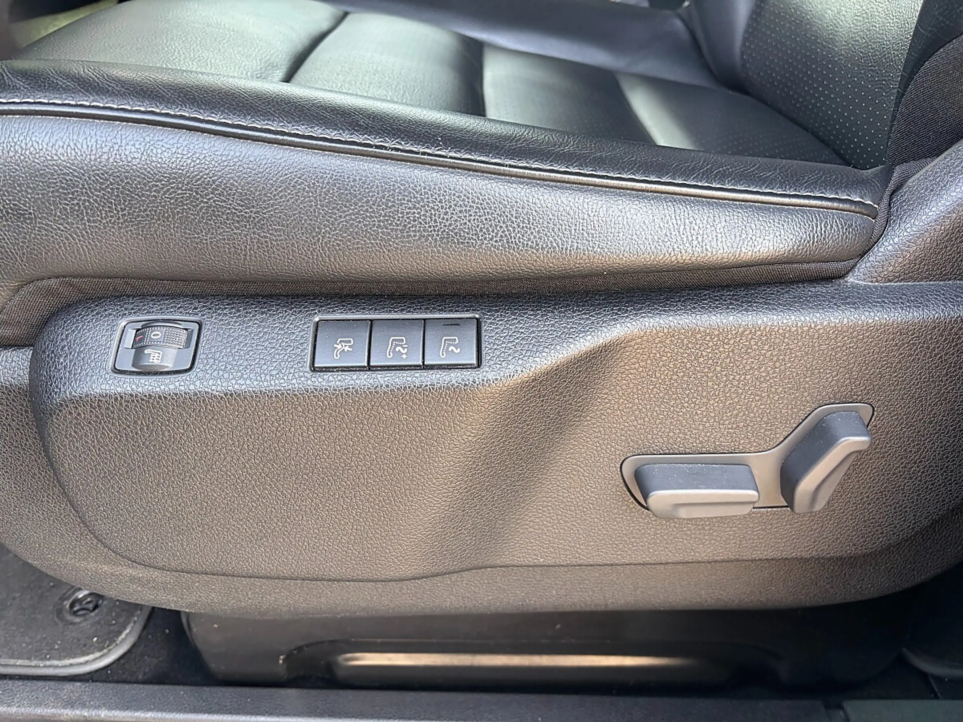 Fiat Ulysse Batterie 75kWh Lounge — photo 10