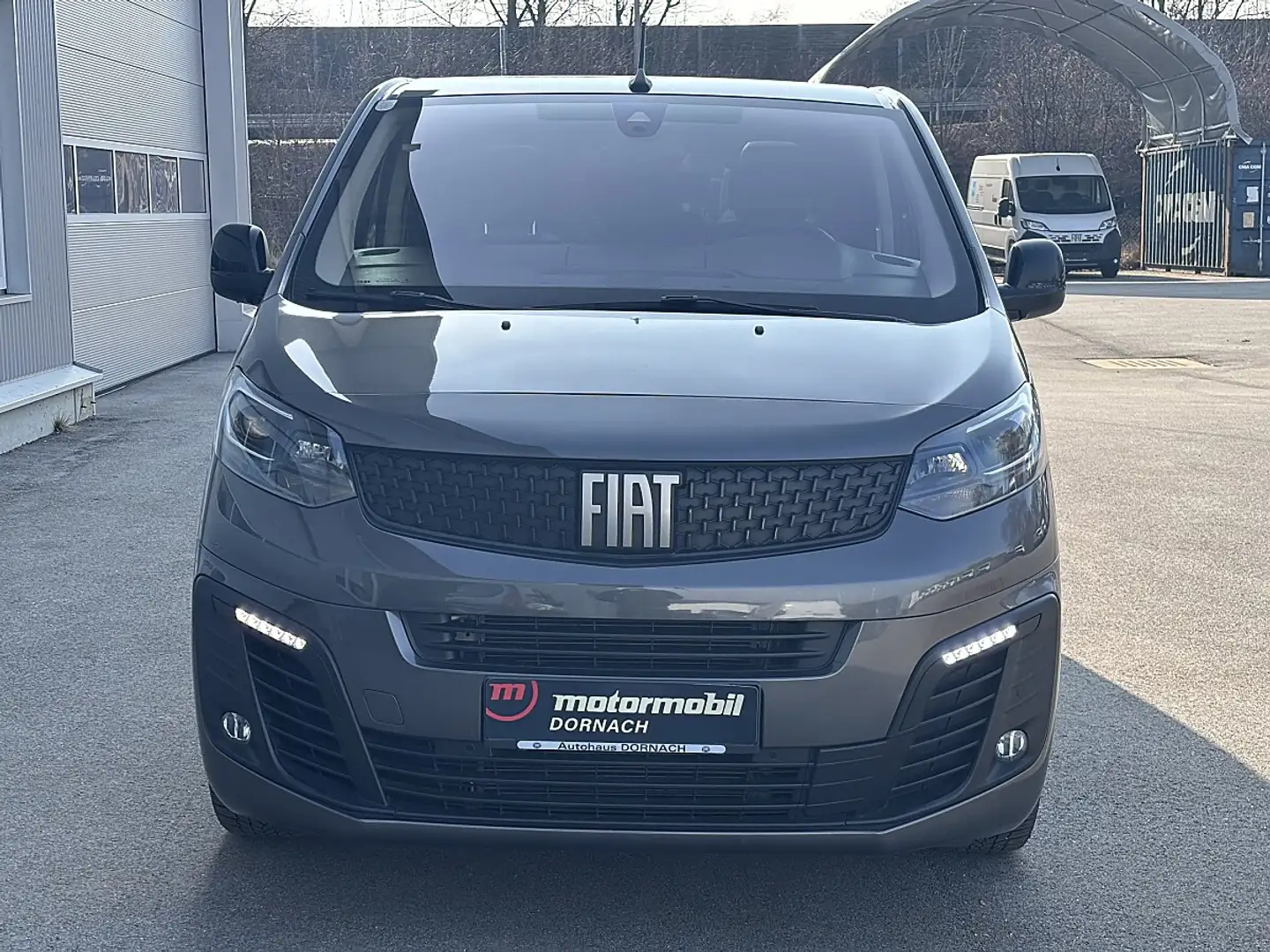 Fiat Ulysse Batterie 75kWh Lounge Grau - 2