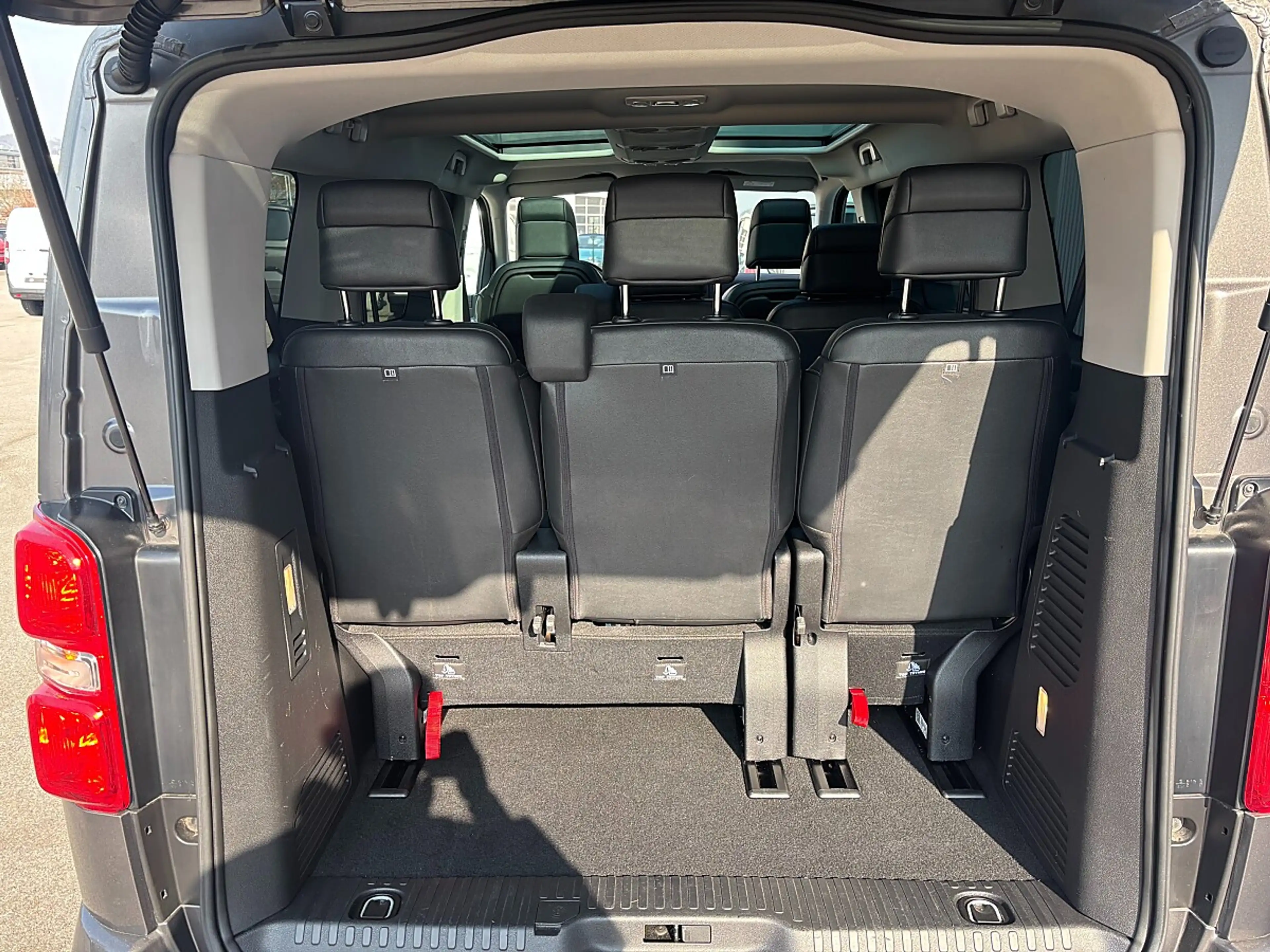 Fiat Ulysse Batterie 75kWh Lounge — photo 6