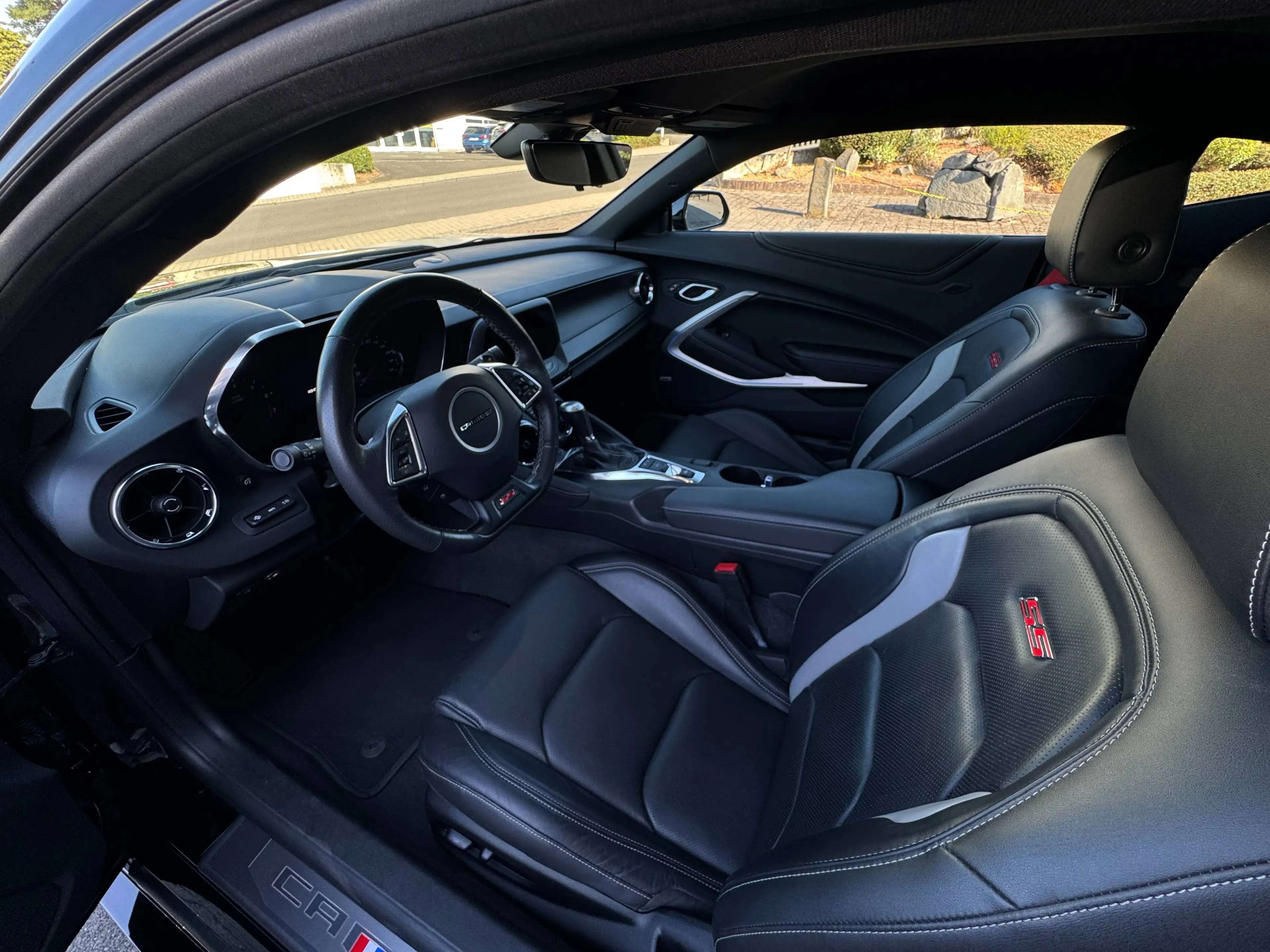 Chevrolet Camaro 2SS 6,2 V8 ZL1*deutsche EZ!*NAP Klappen Aga*1.Hd*VOLL*HUD*Bose*21 Zoll — photo 9