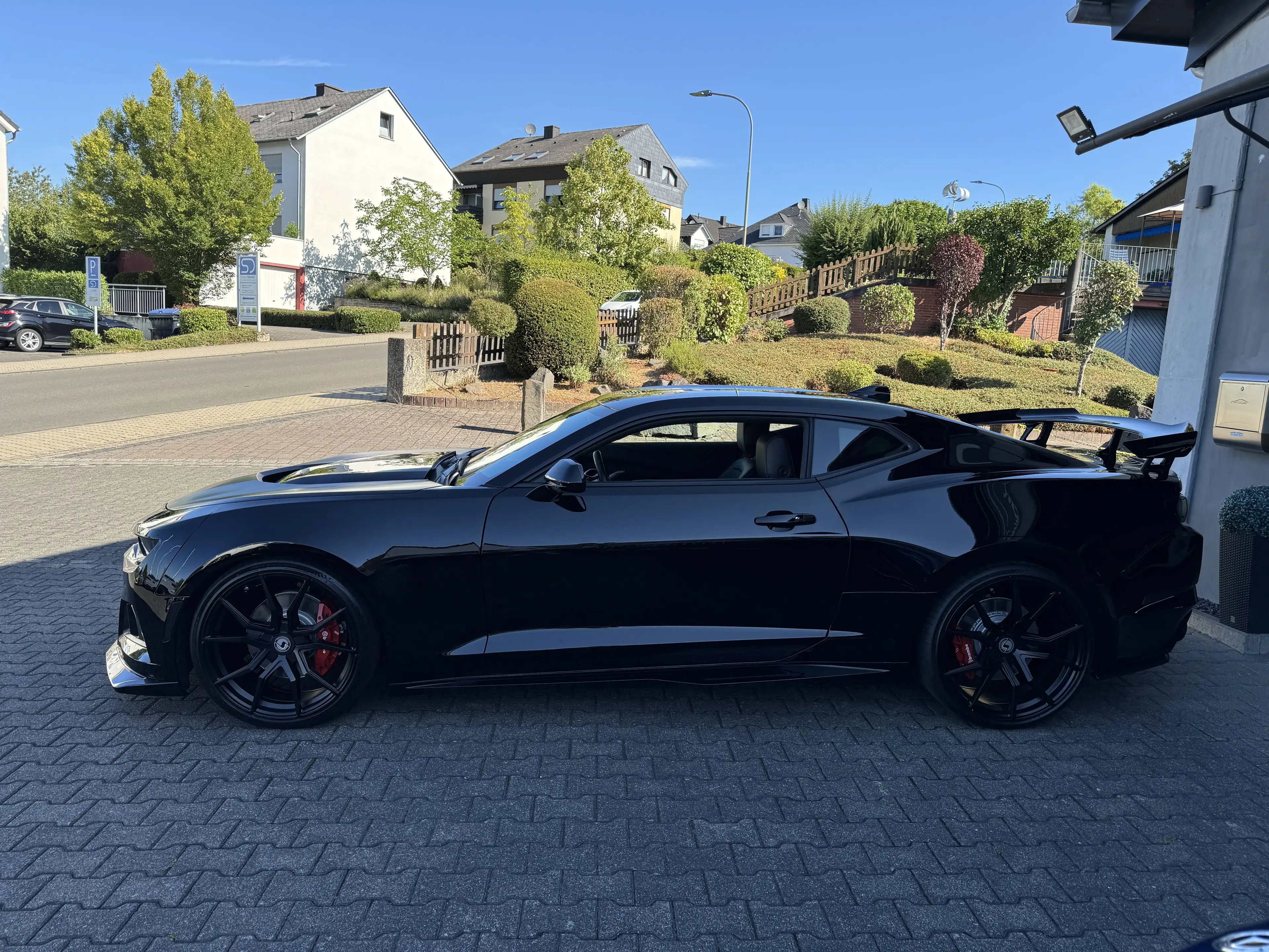 Chevrolet Camaro 2SS 6,2 V8 ZL1*deutsche EZ!*NAP Klappen Aga*1.Hd*VOLL*HUD*Bose*21 Zoll — photo 2
