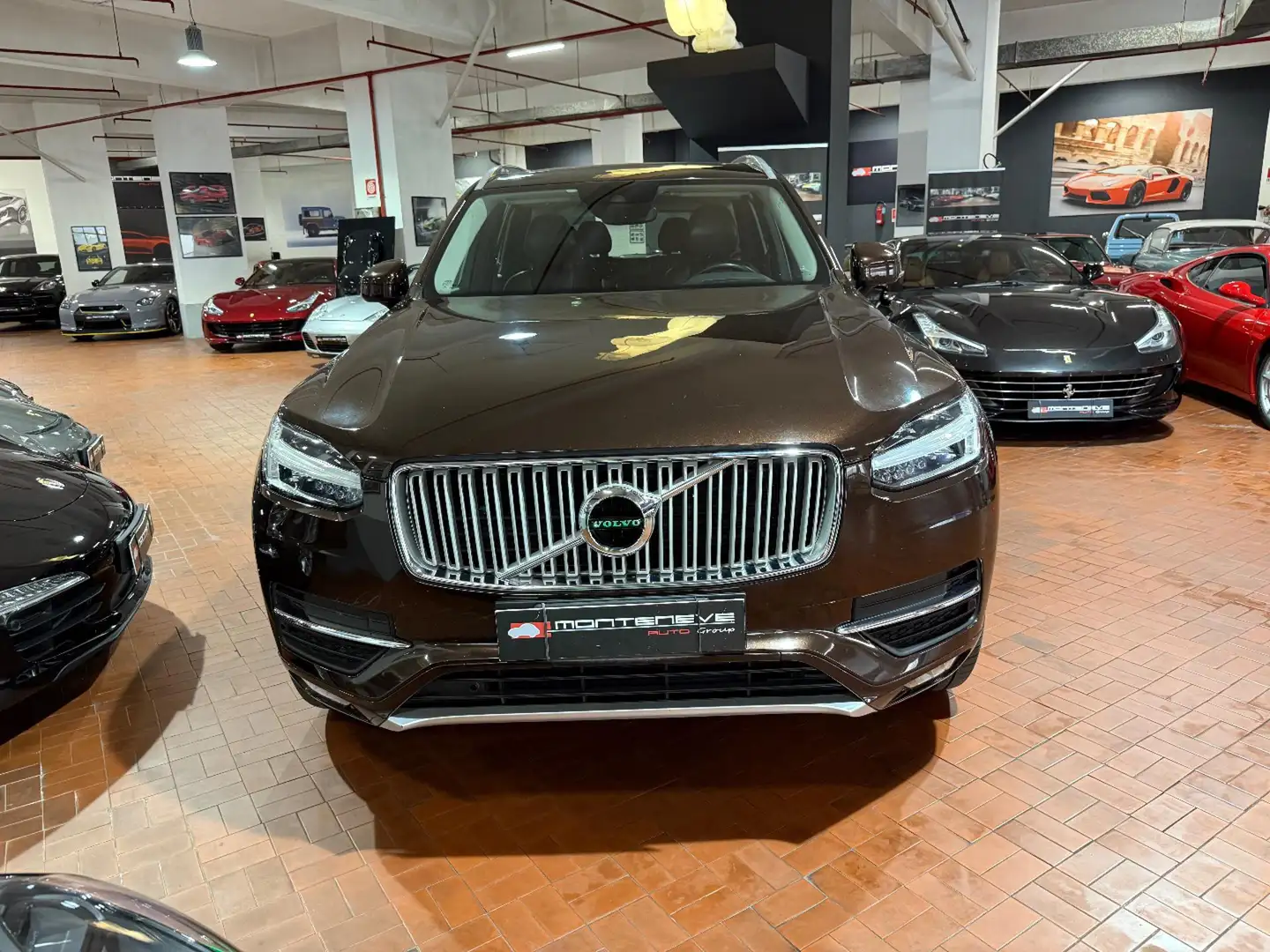 Volvo XC90 D5 INSCRIPTION AWD Geartronic 7 posti FULL Bronzo - 2