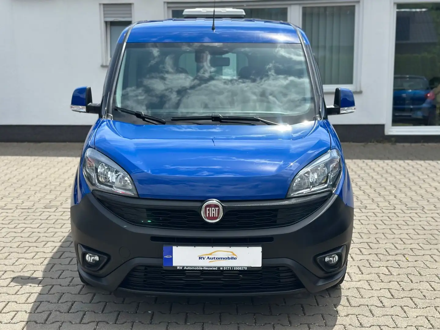 Fiat Doblo Maxi Kasten*NAVI*KAMERA*AHK* Bleu - 2