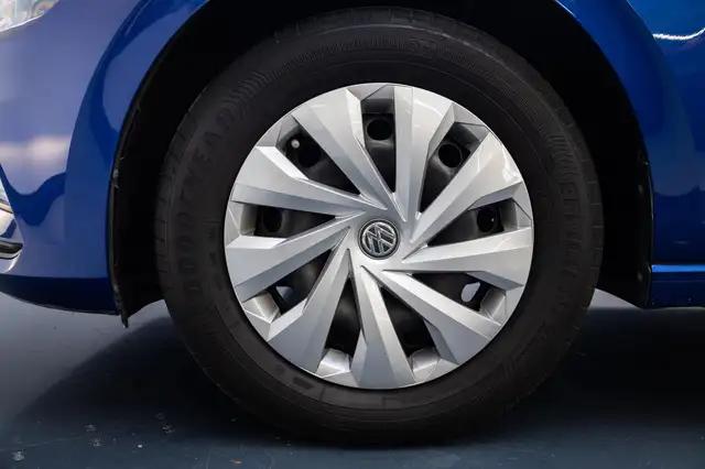 Volkswagen Polo view 22