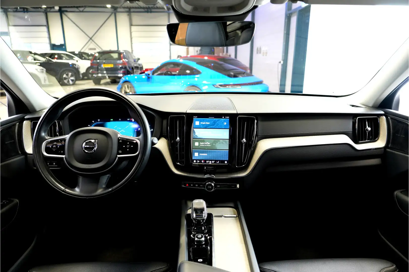 Volvo XC60 2.0 T8 AWD Recharge Long Range 335kW/455pk Aut8 Ul Blauw - 2