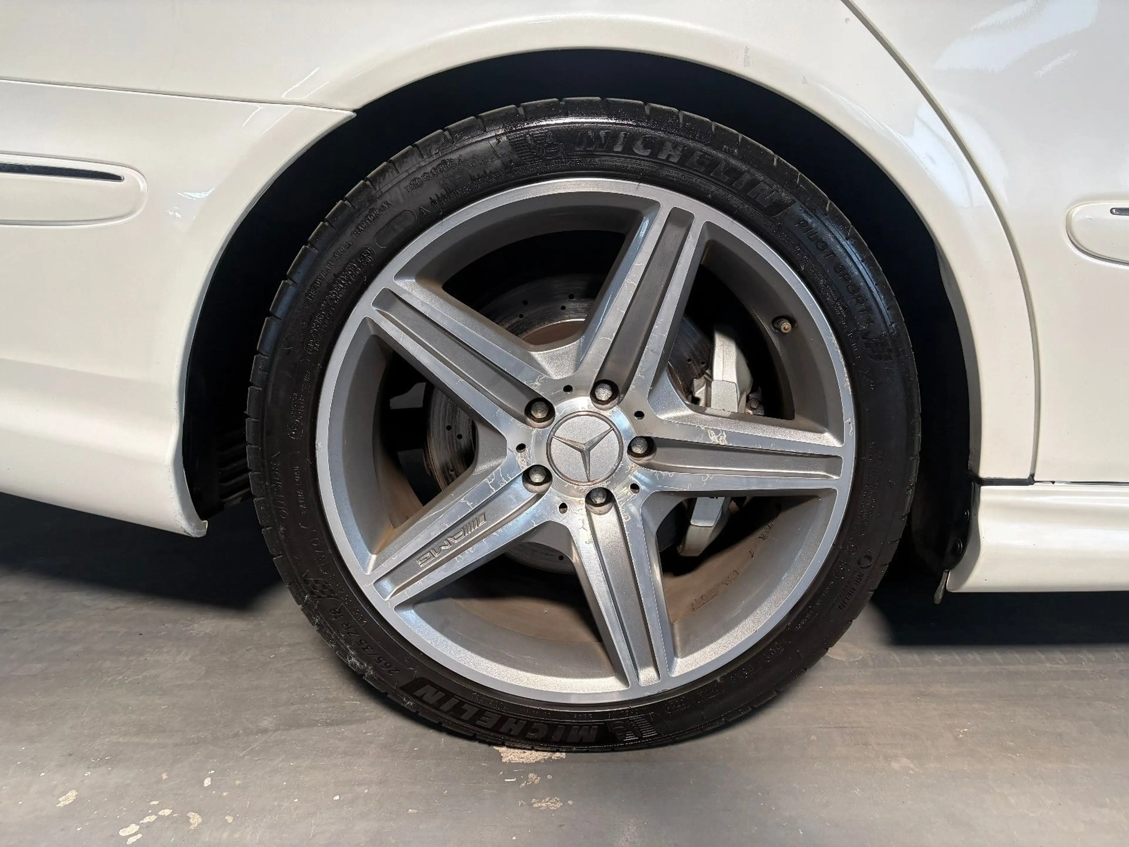 Mercedes-Benz E 63 AMG SCHIEBEDACH/XENON/ — photo 13