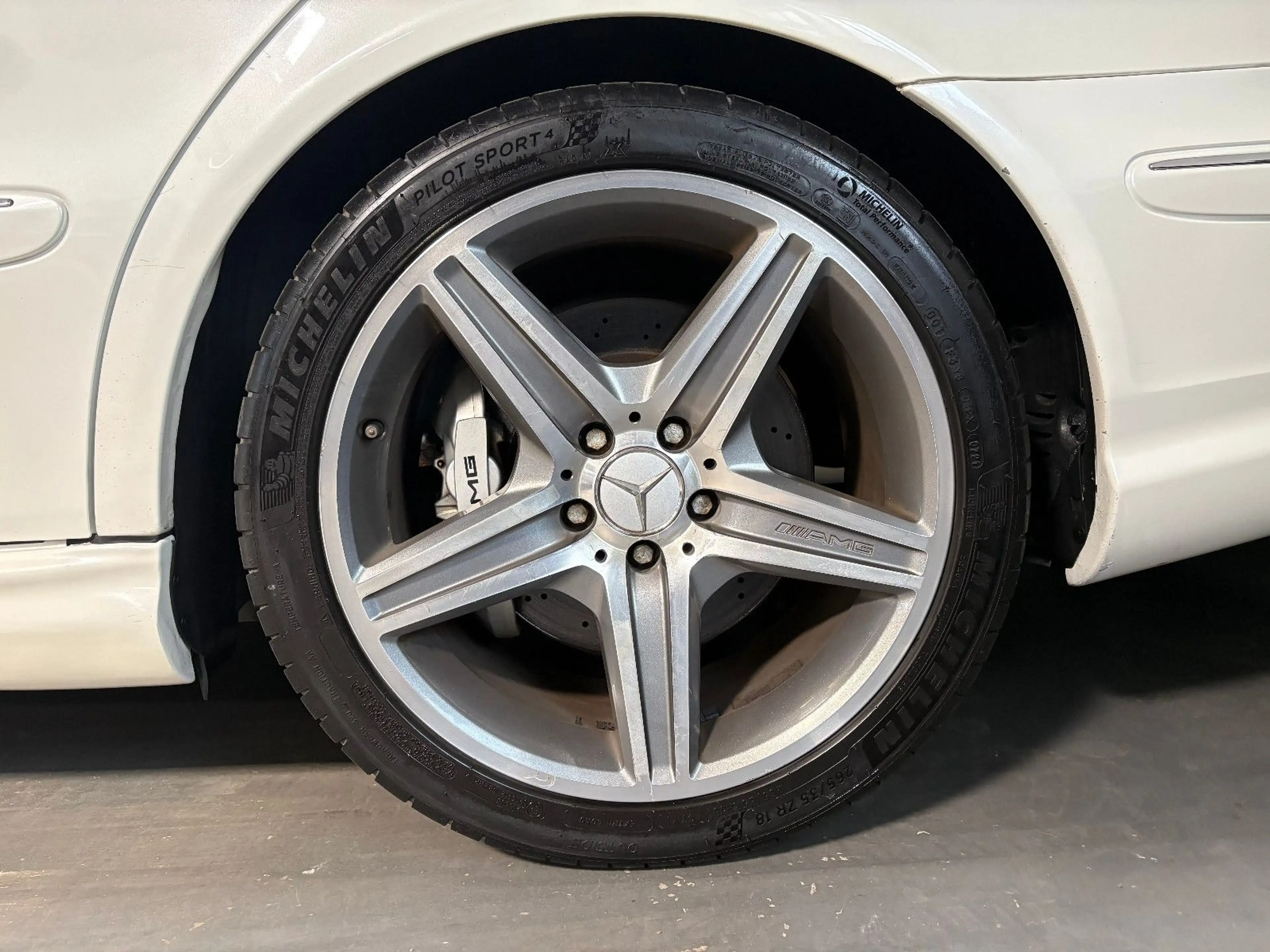 Mercedes-Benz E 63 AMG SCHIEBEDACH/XENON/ — photo 9