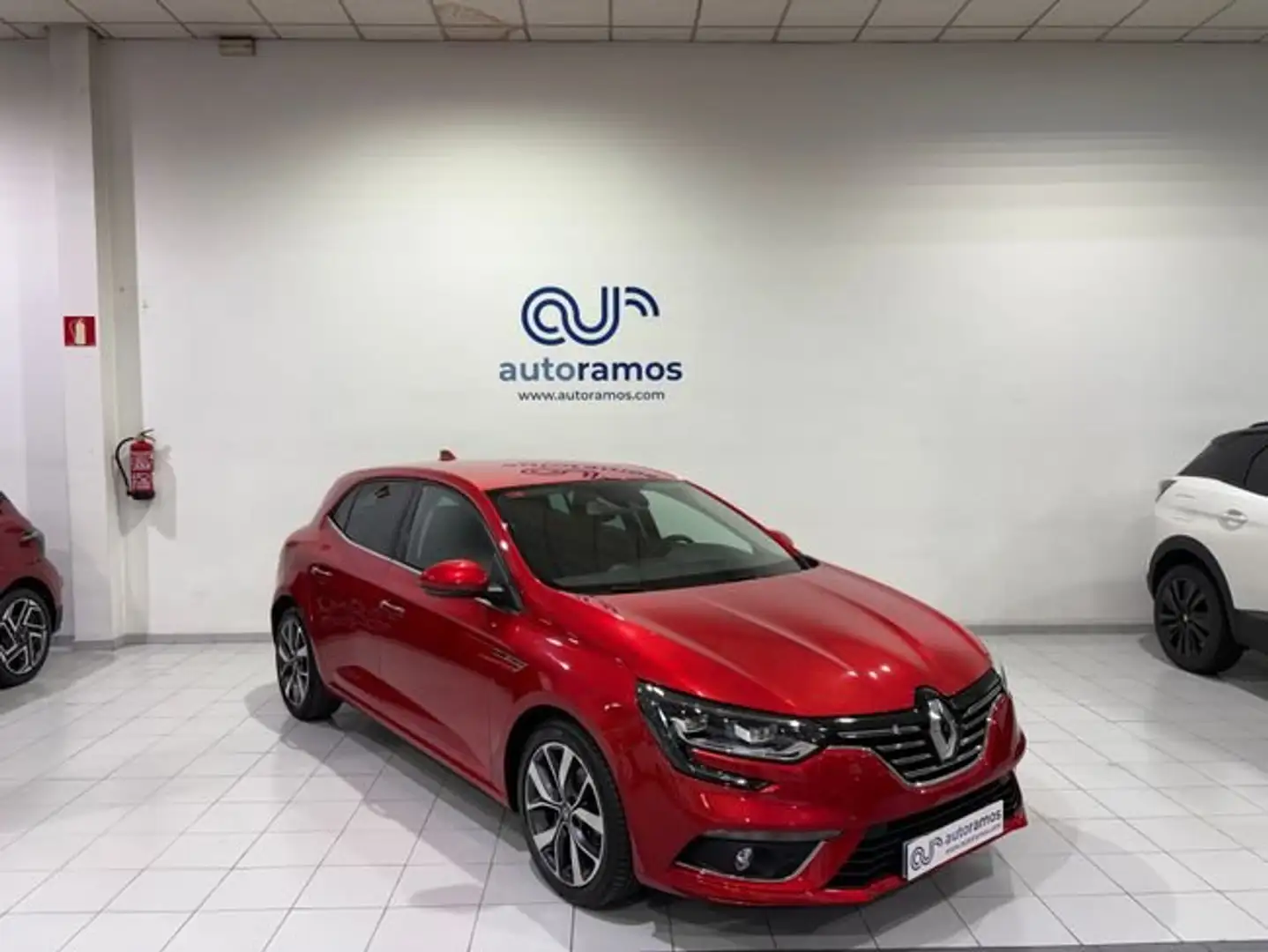 Renault Megane Berlina Bose TCe 97 kW (130 CV) EDC Rojo - 1