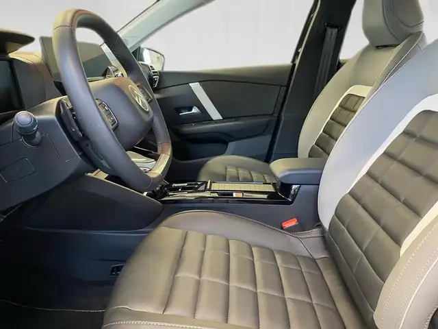 Citroen C4 view 7