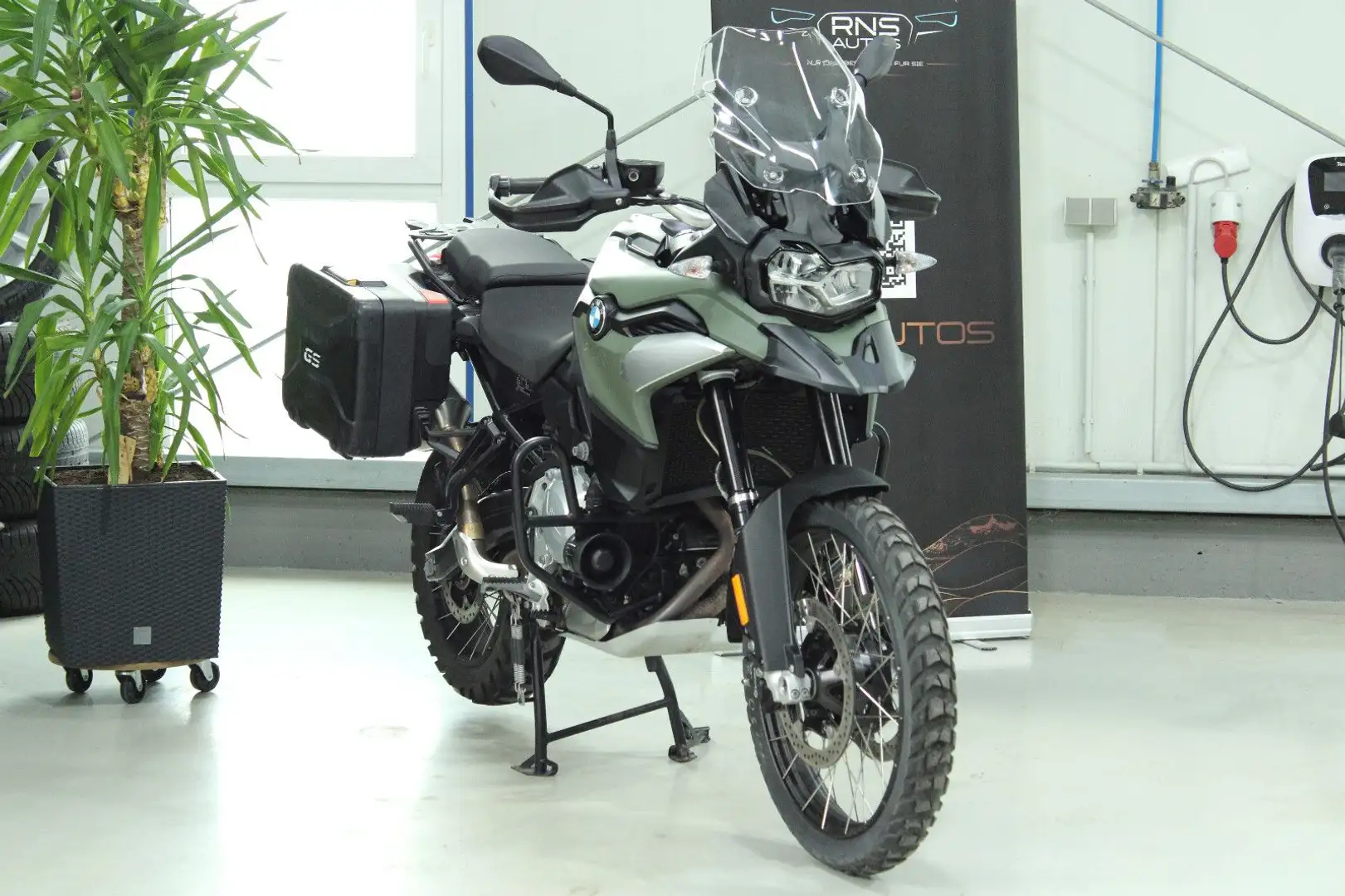 BMW F 850 GS Verde - 1