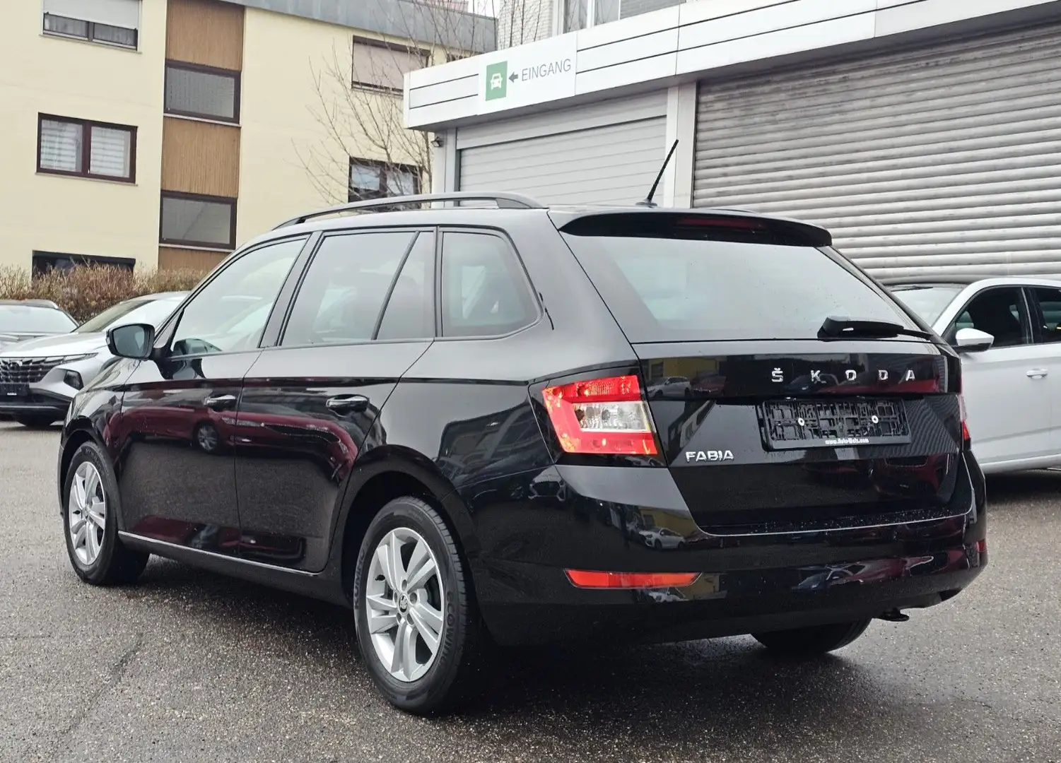 Skoda Fabia 1,0 TSI Combi Ambition Noir - 2