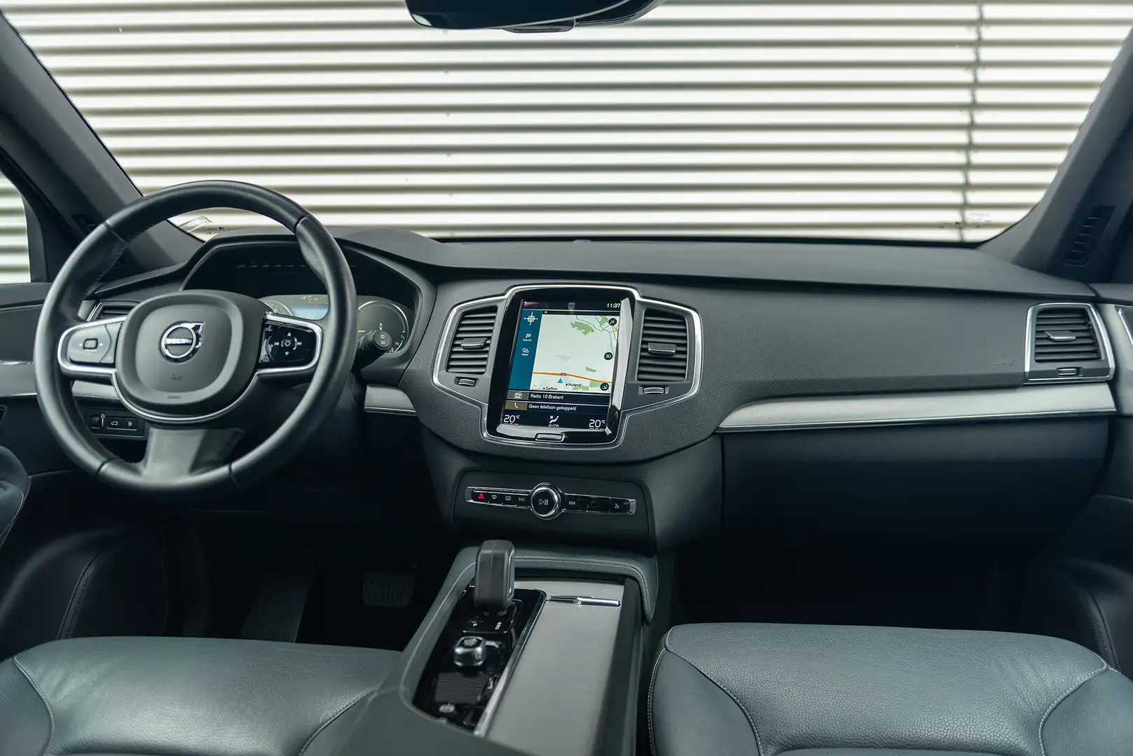 Volvo XC90 T8 Aut. LongRange Inscription Leder ACC 455pk Blauw - 2