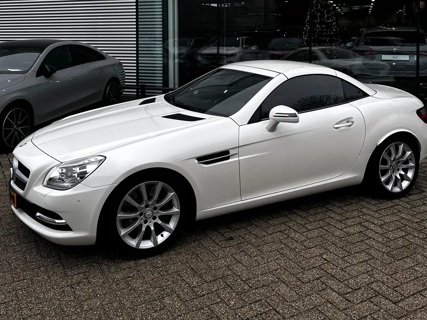 Mercedes-Benz SLK 350 AMG line Blanc - 2
