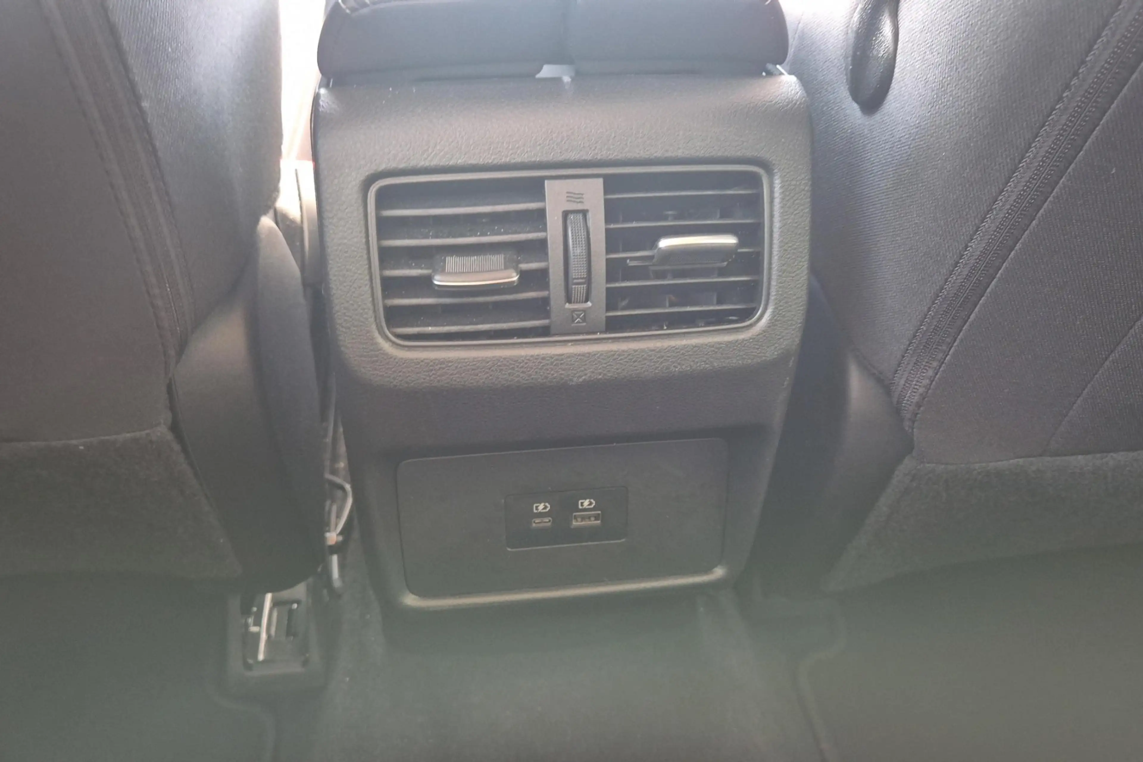 Nissan X-Trail Mild-Hybrid 163 X-Tronic N-Connecta 7 Zitplaatsen — photo 15