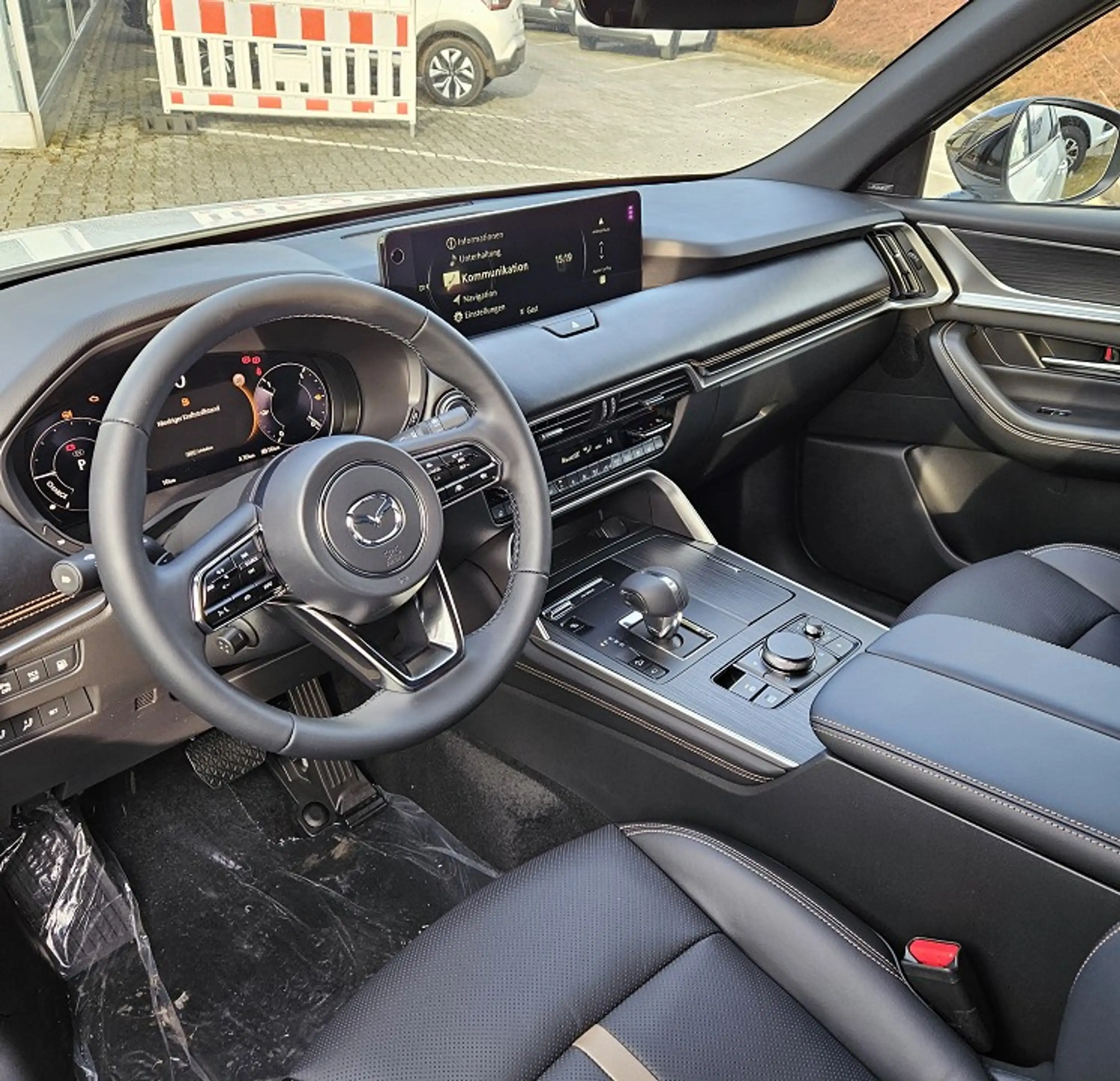 Mazda CX-80 2.5 e-SKYACTIV PHEV Homura Plus 6-SITZER — photo 5