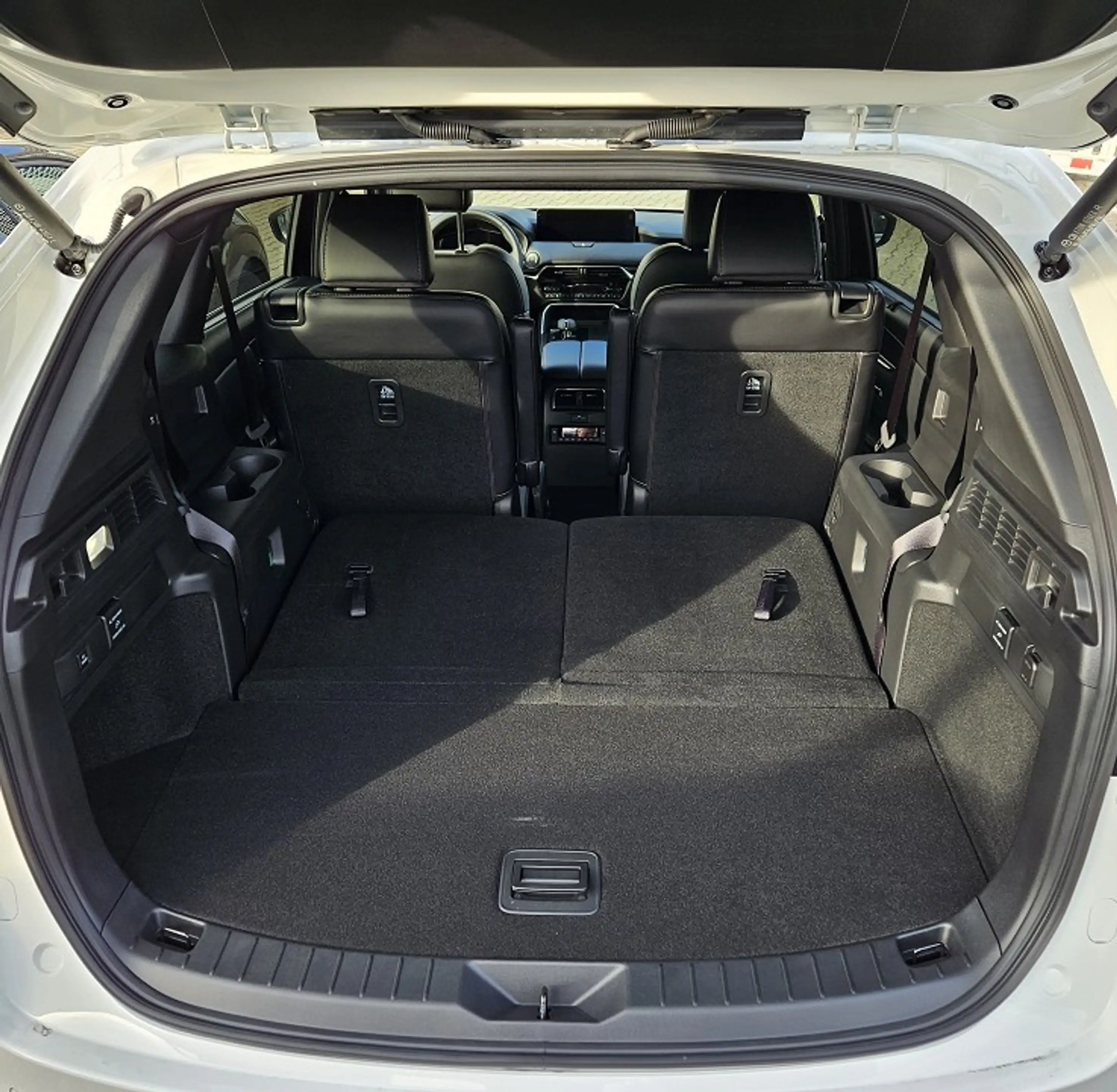 Mazda CX-80 2.5 e-SKYACTIV PHEV Homura Plus 6-SITZER — photo 15