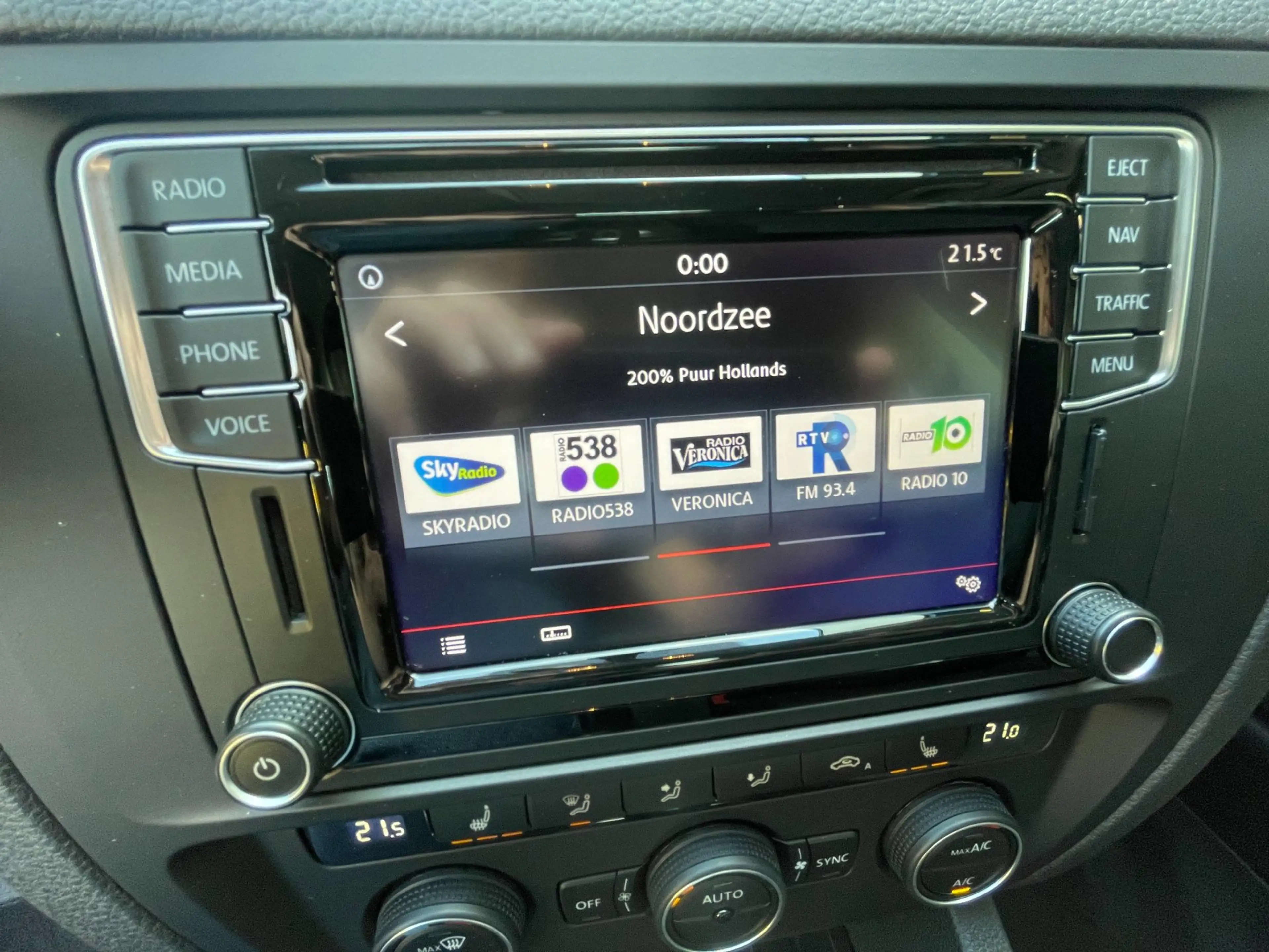 Volkswagen Jetta 1.4 TSI Highline — photo 11