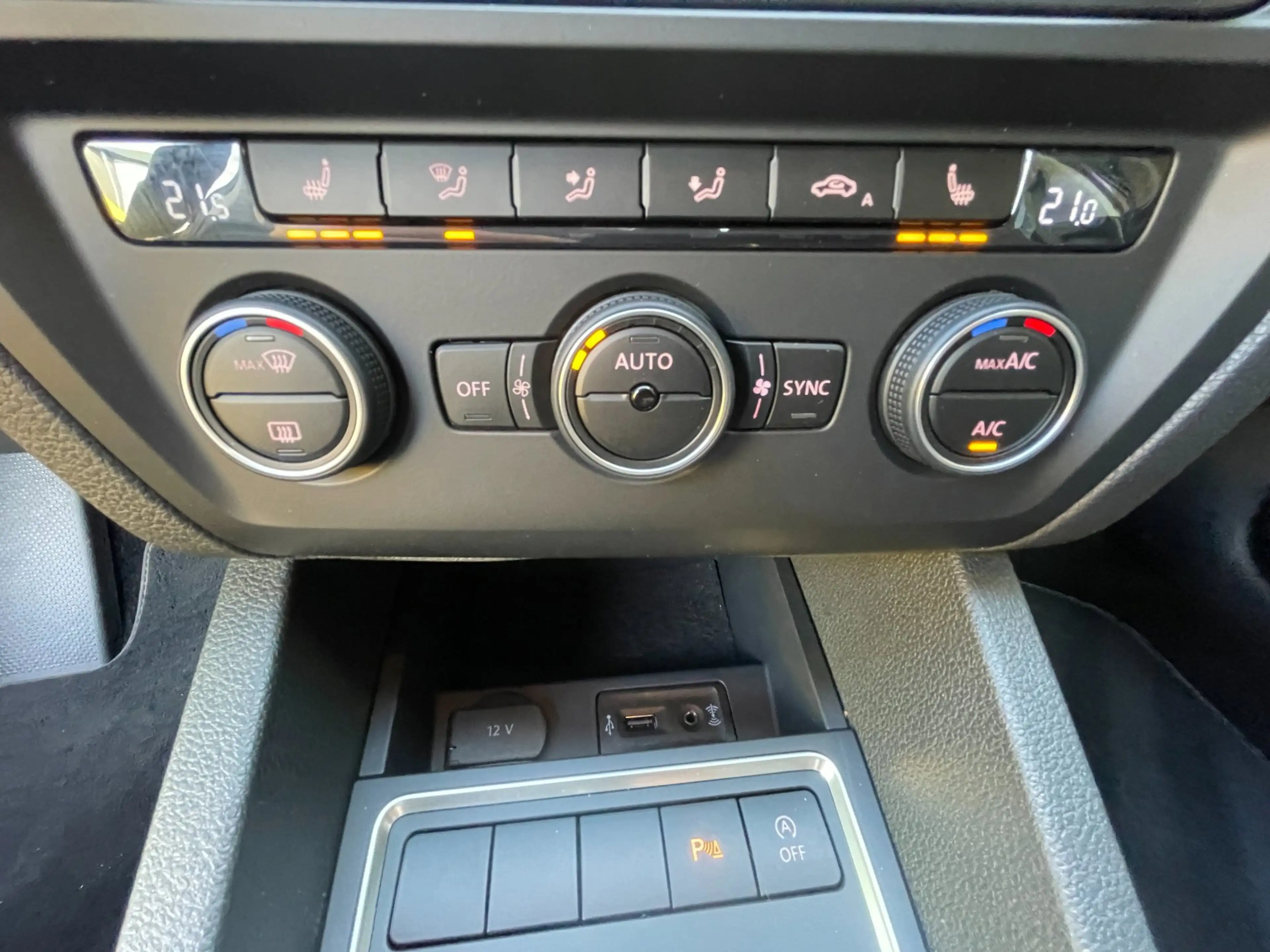 Volkswagen Jetta 1.4 TSI Highline — photo 15