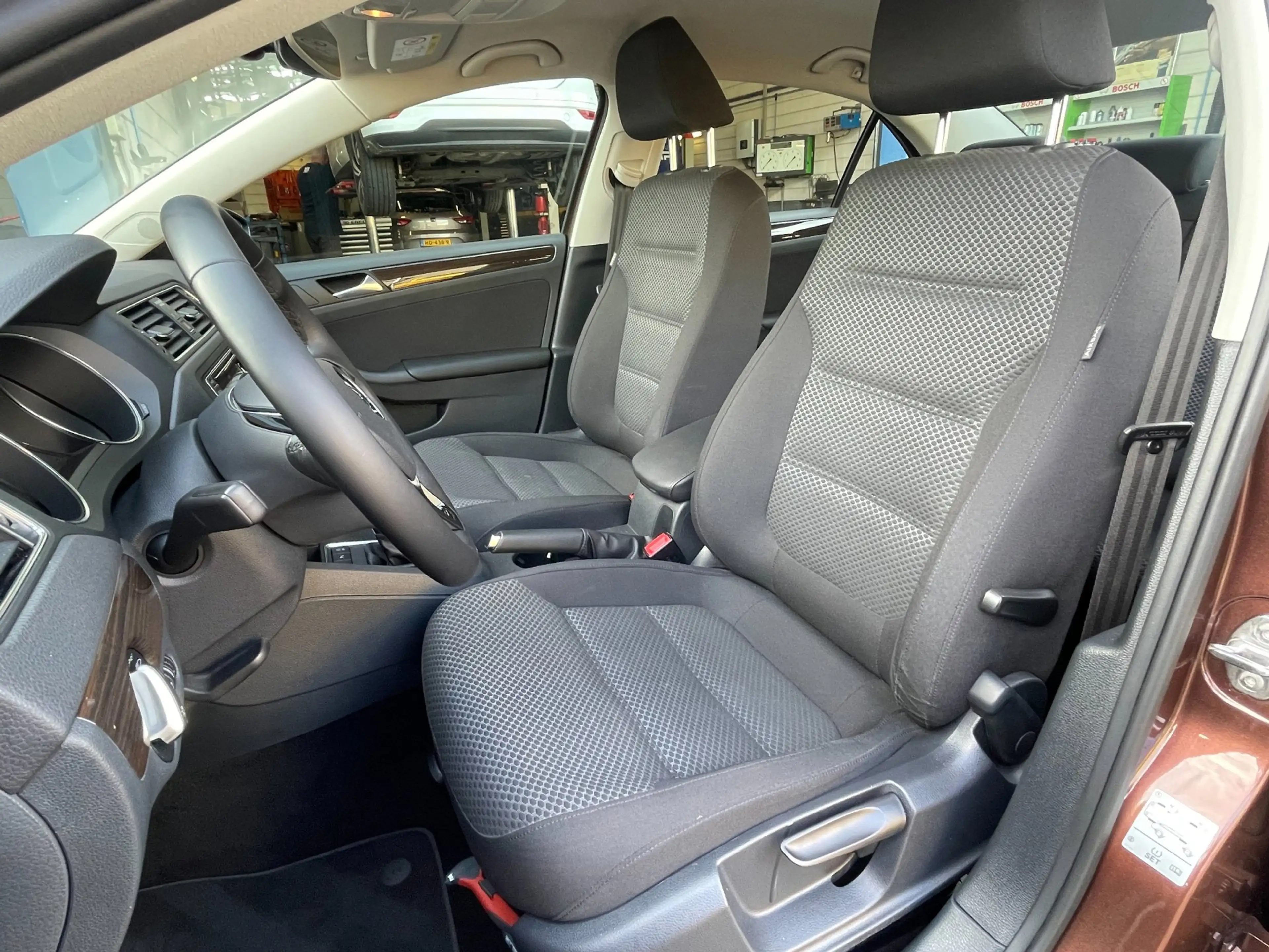 Volkswagen Jetta 1.4 TSI Highline — photo 17