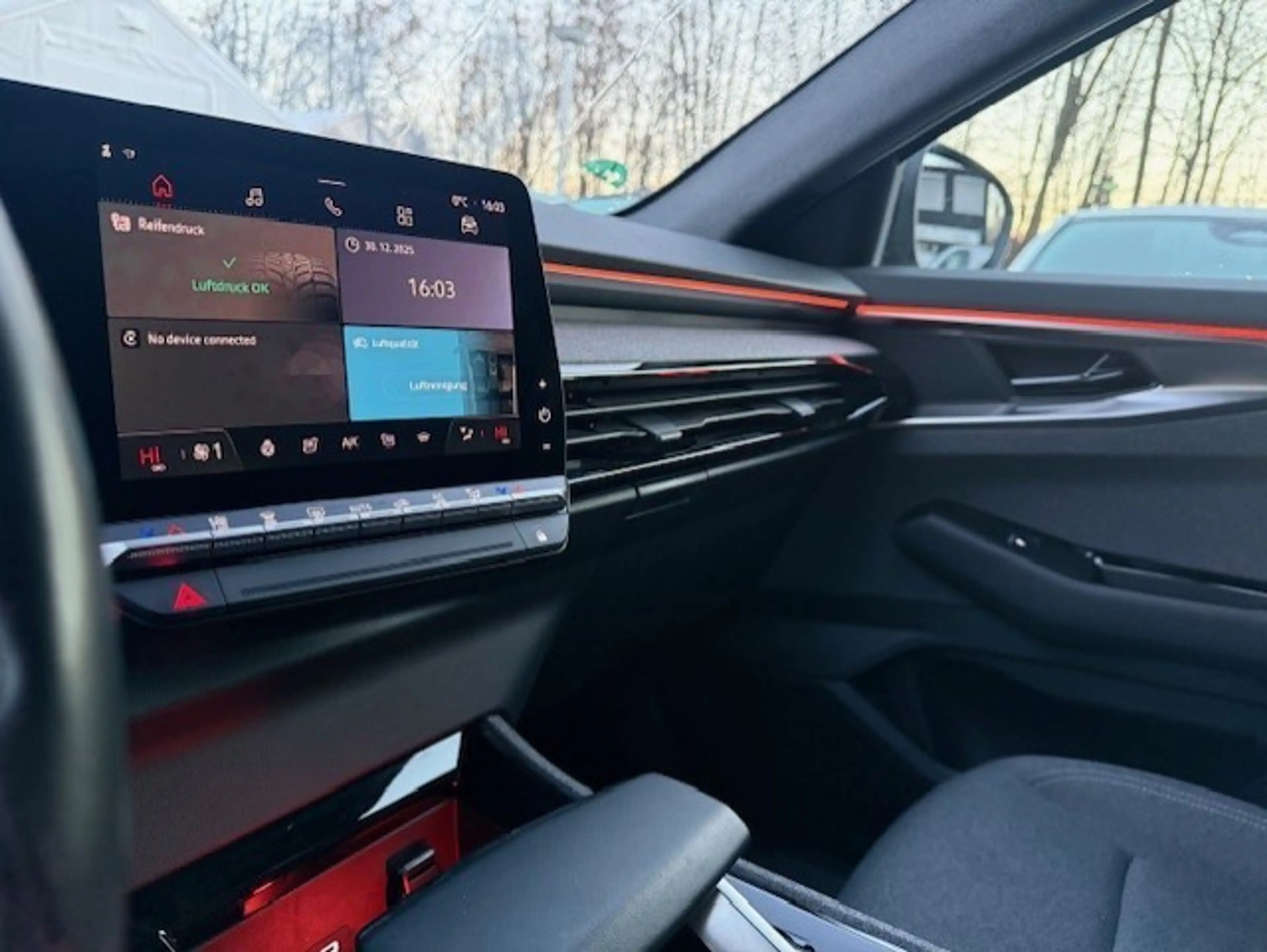 Renault Austral Equilibre TCe 140 EDC Klima PDC Carplay — photo 15