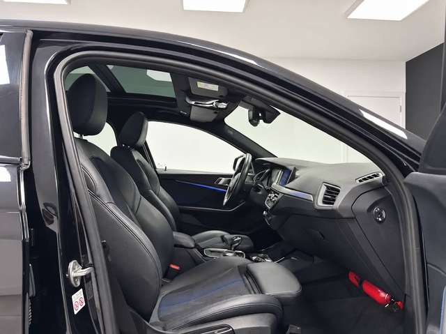BMW 118 — photo 12