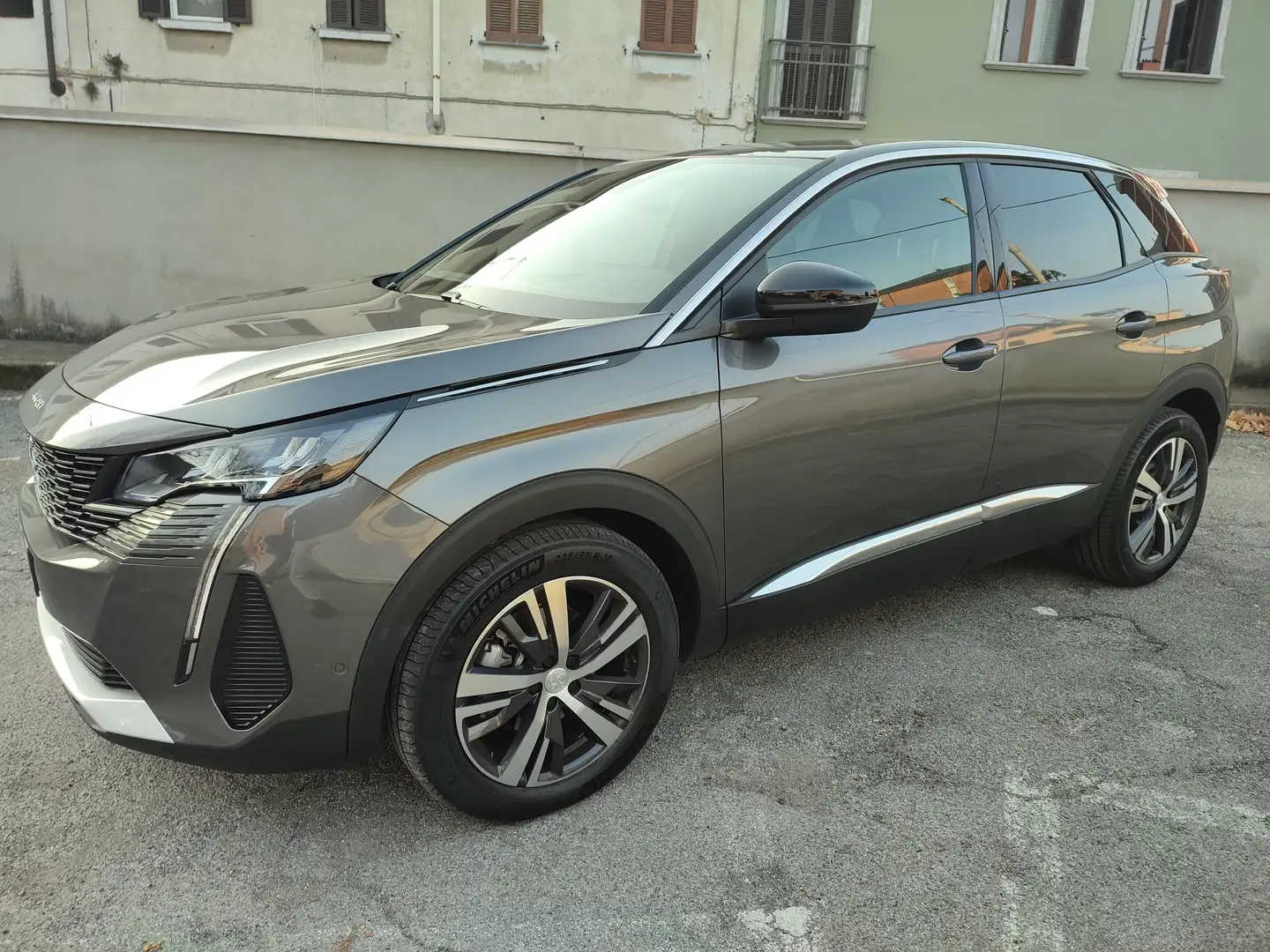 Peugeot 3008 3008 1.5 bluehdi Allure Pack AT8 130 cv Promo!!!!! Gris - 1