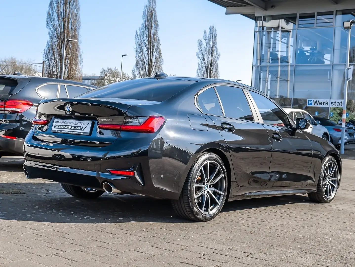BMW 320 i HUD ACC RFK NAVI Standh. LED Laser DAB Noir - 2