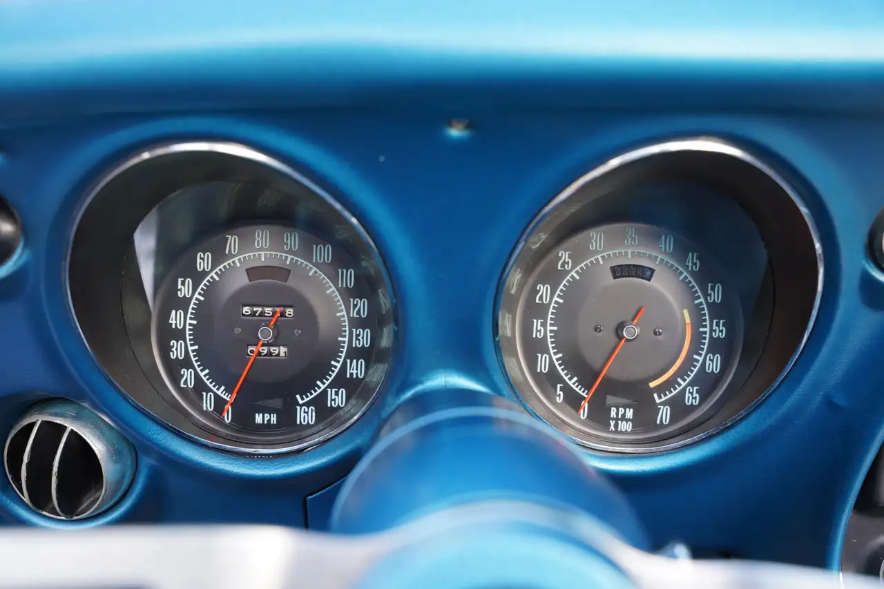 Chevrolet Corvette C3 Convertible 327 Restored condition, Since 2007, foto 11
