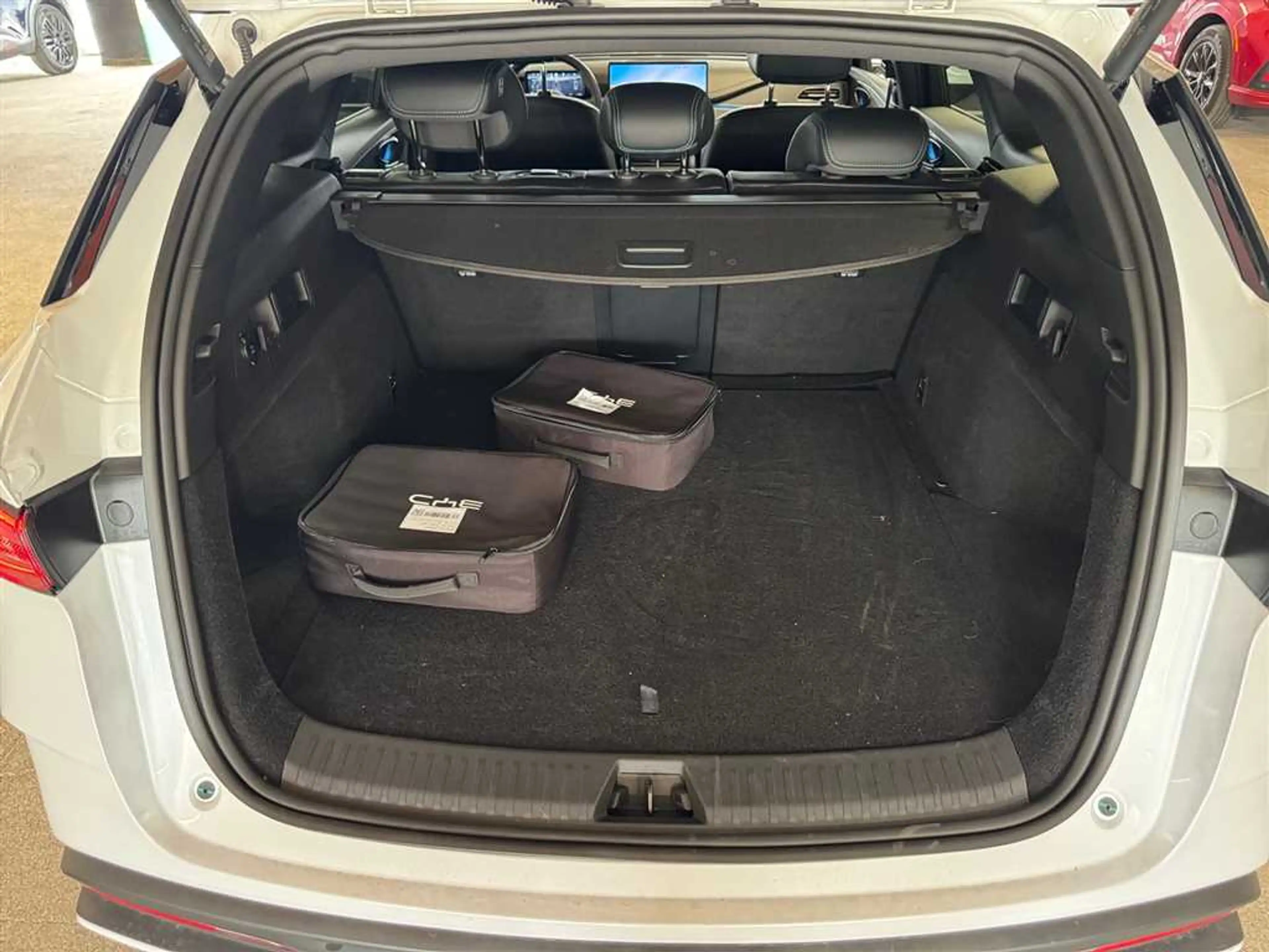 BYD Seal PHEV Panoramadach Leder 360°Kamera — photo 9