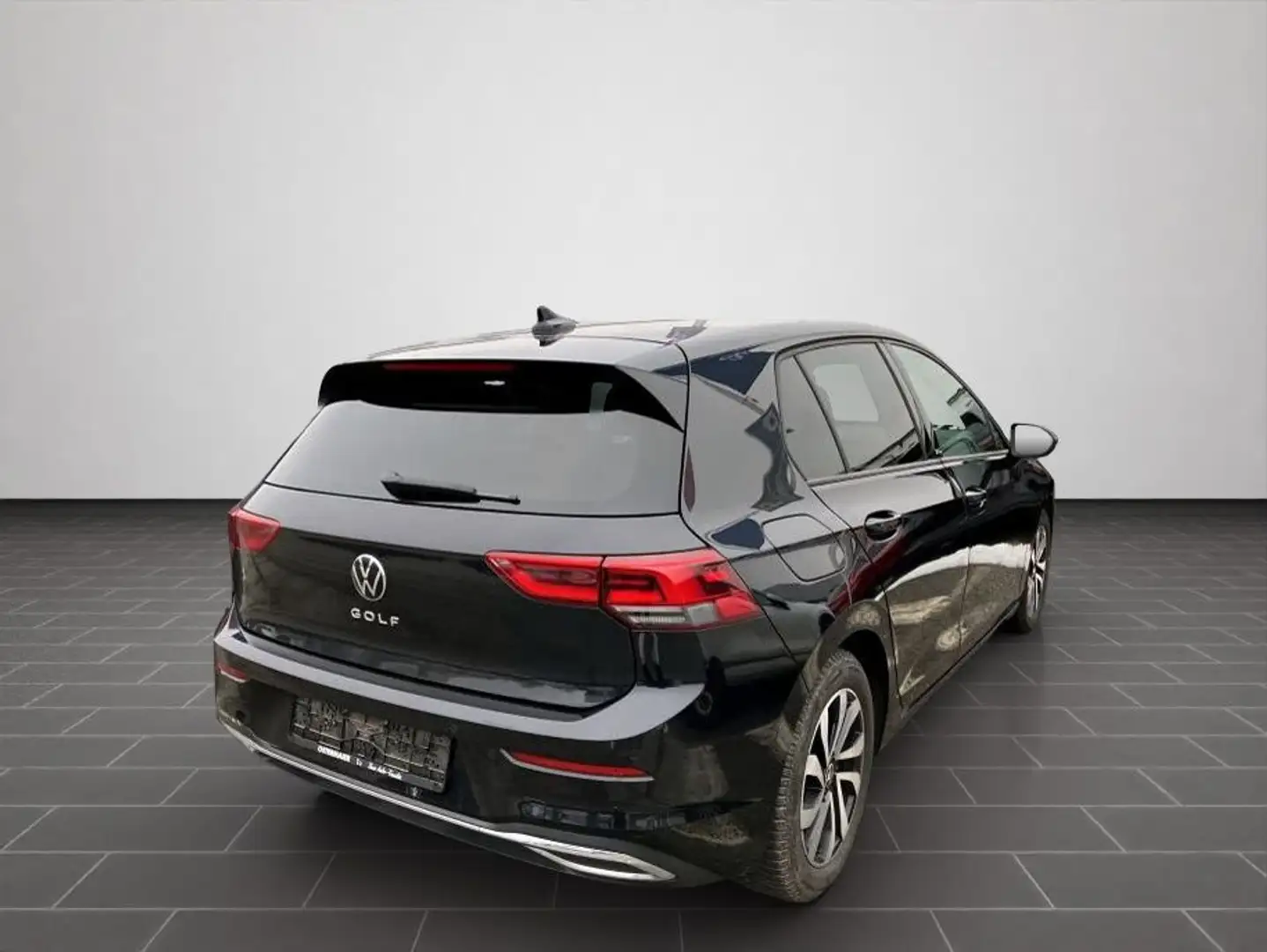 Volkswagen Golf VIII Life 1.5 TSI OPF 110 kW 6-Gang Schwarz - 2