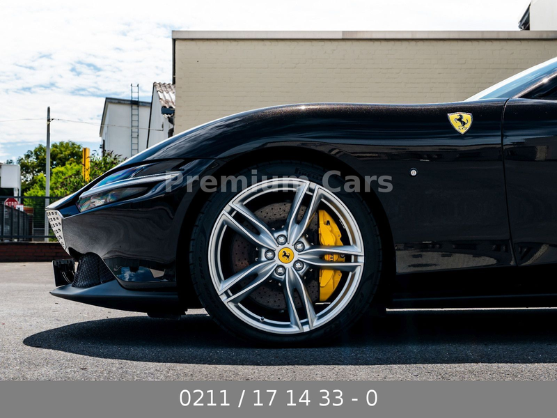Ferrari Roma Spider / Beifahrerdisplay / Daytona Sitze — photo 7